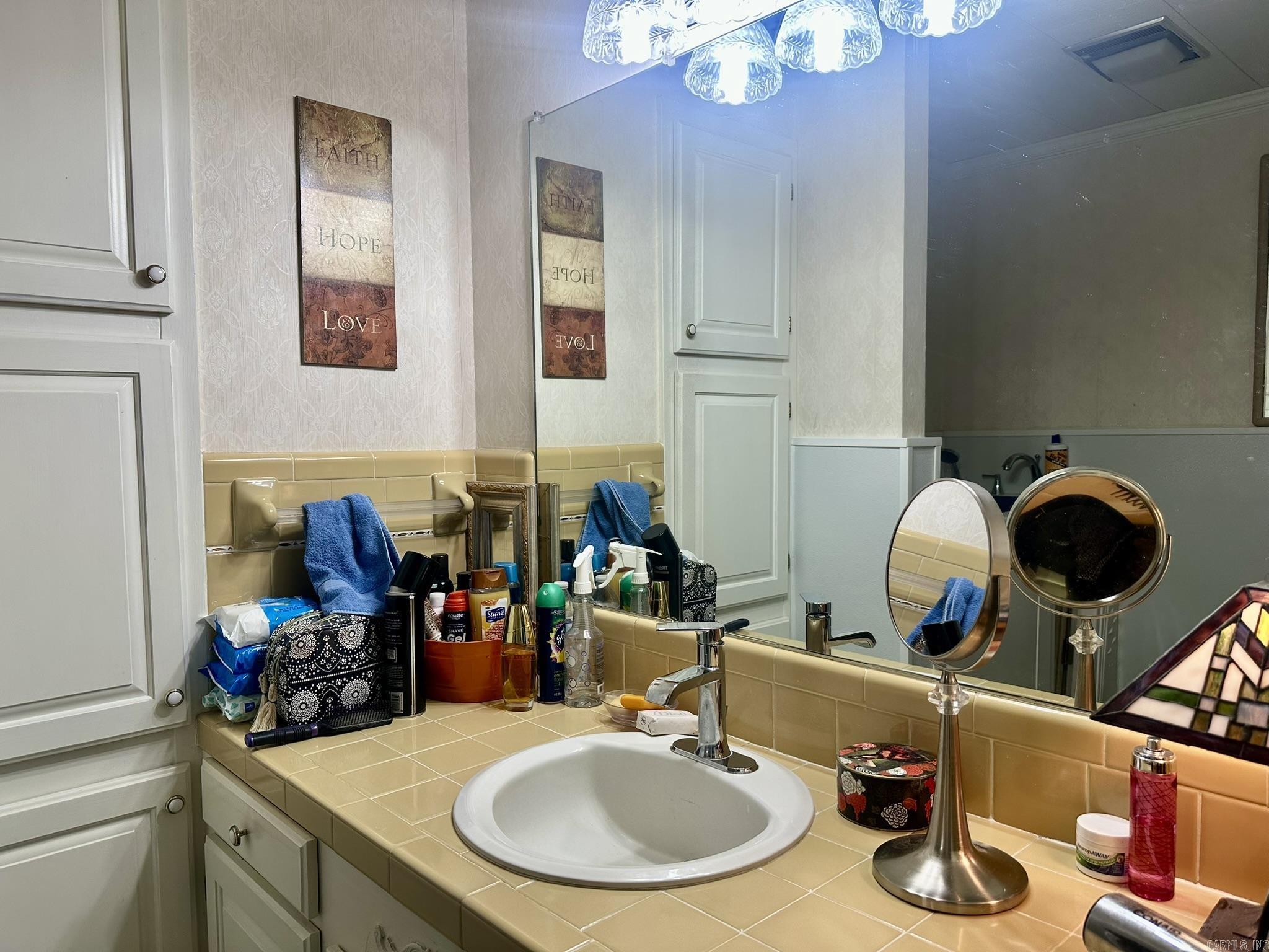 1513 Cedar St Property Photo 15