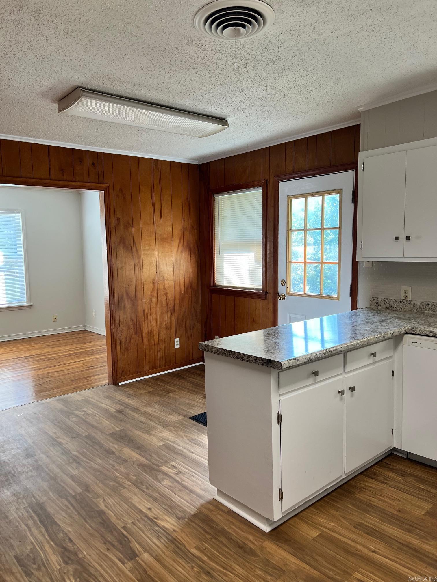 6204 Dollarway Property Photo 4
