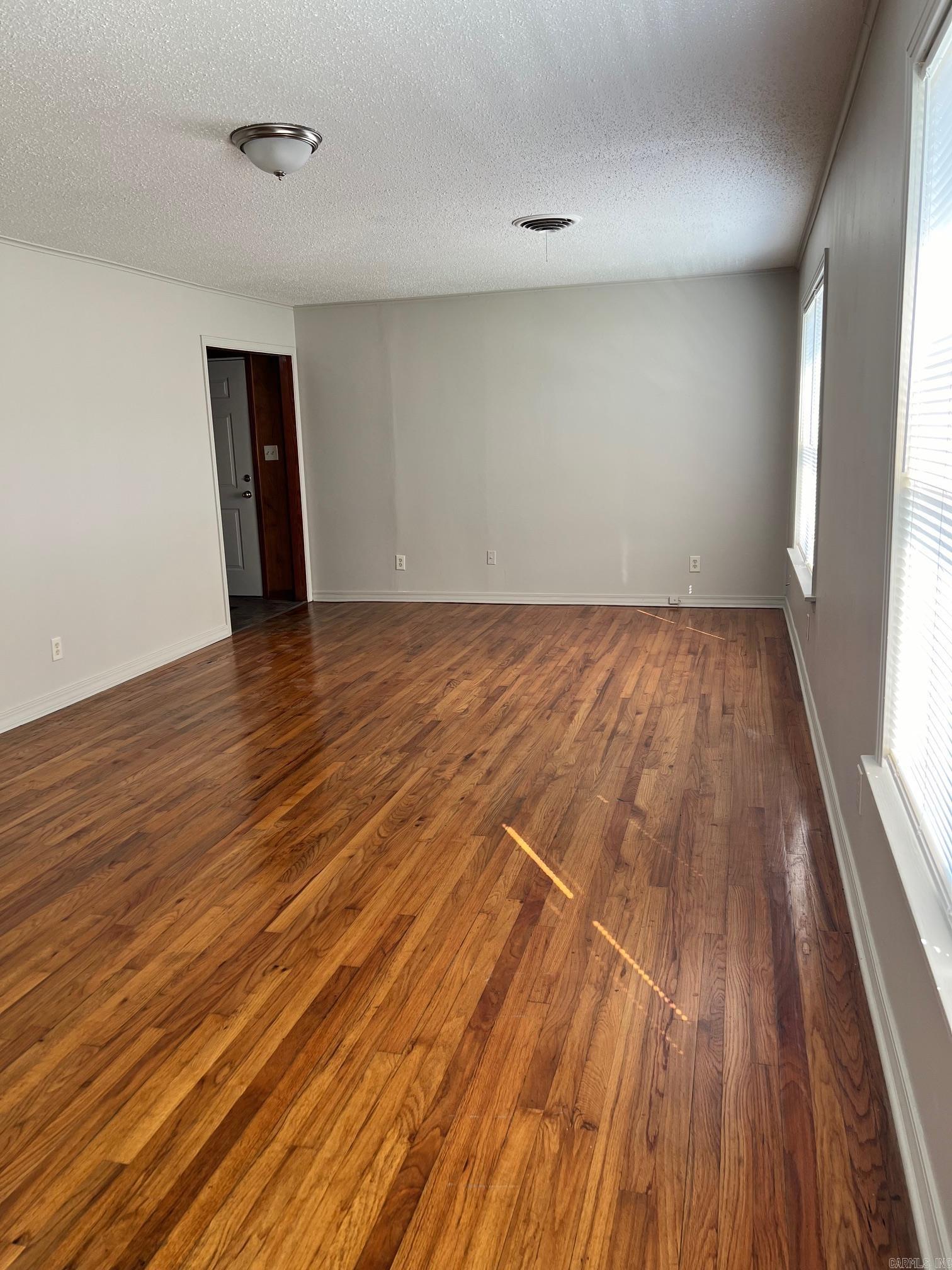 6204 Dollarway Property Photo 6