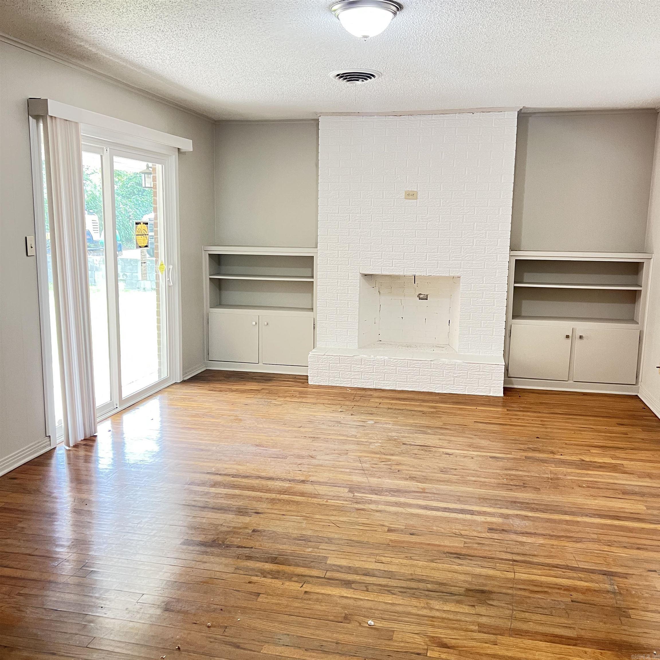 6204 Dollarway Property Photo 7