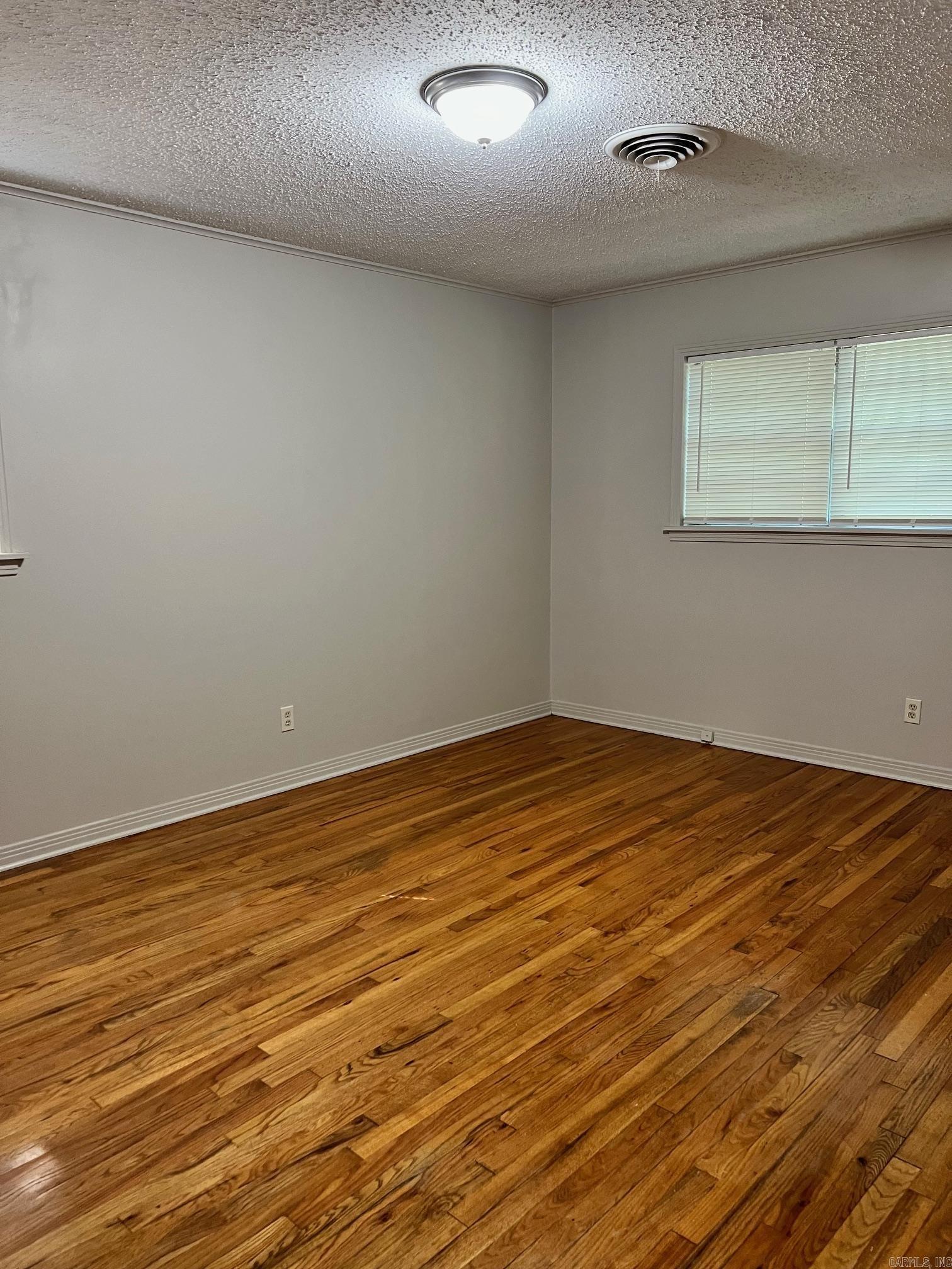 6204 Dollarway Property Photo 9