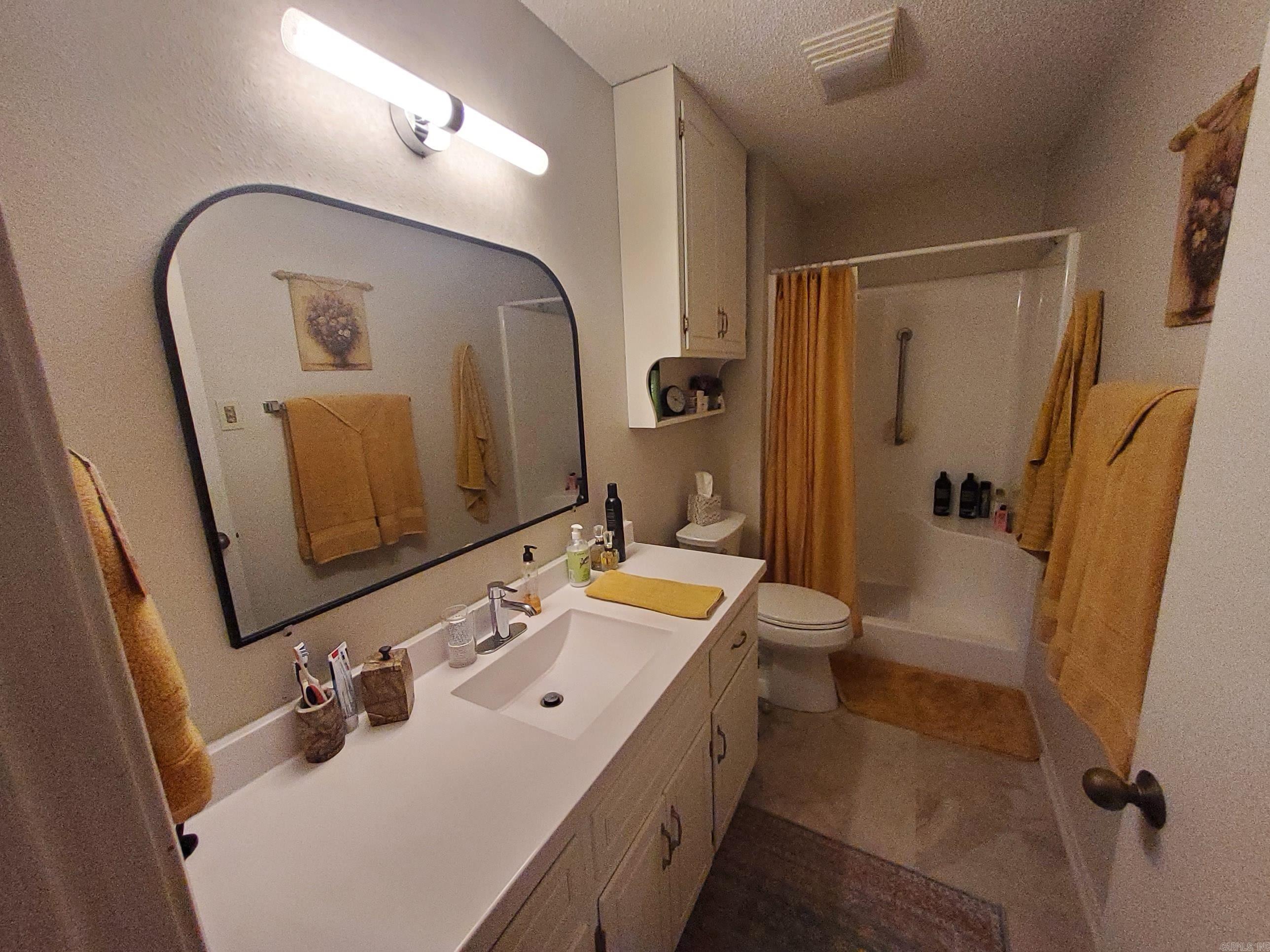 109 Indian Hills St C-7 Property Photo 13
