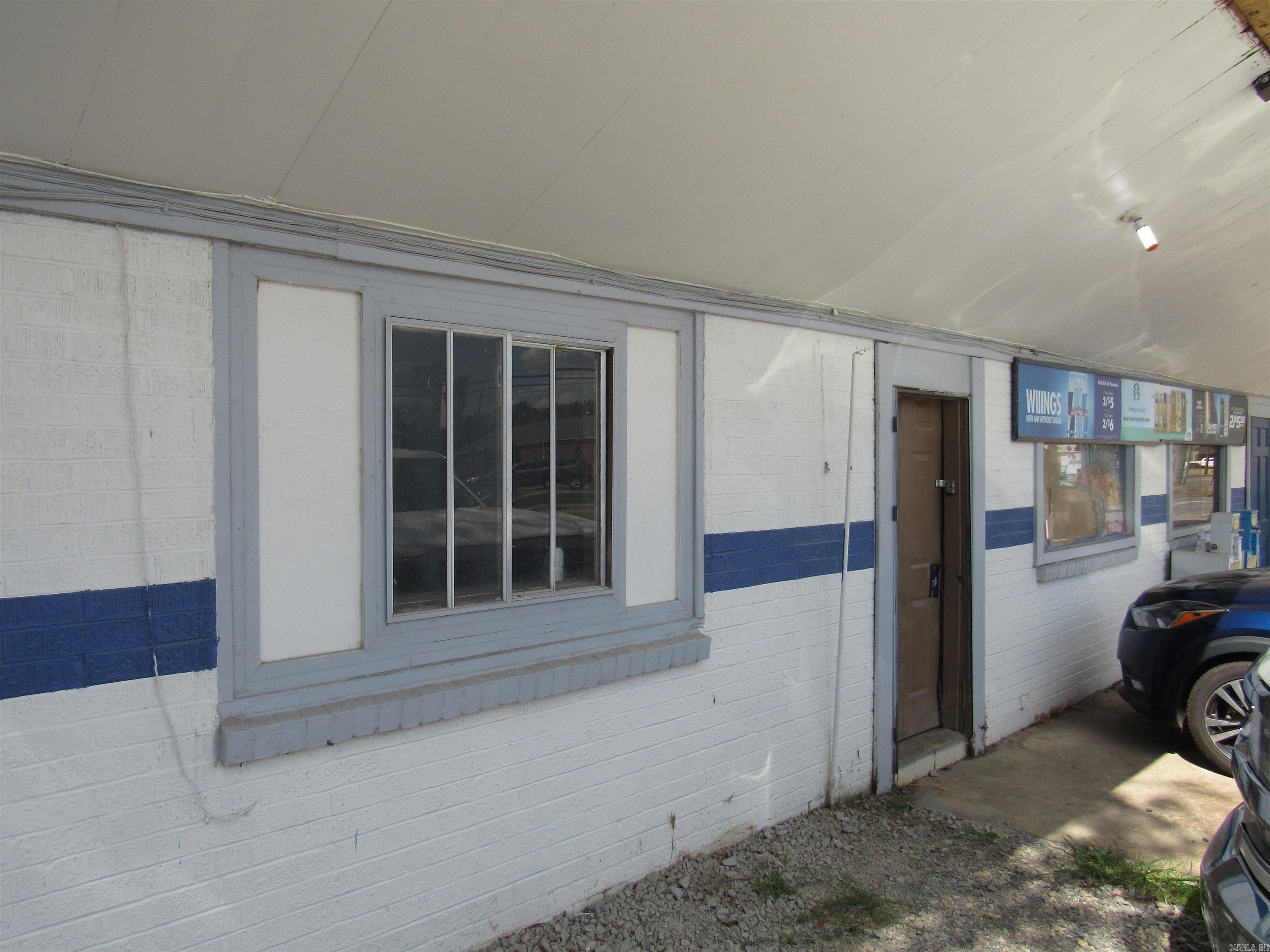 3266 Highway 367 N Property Photo 3