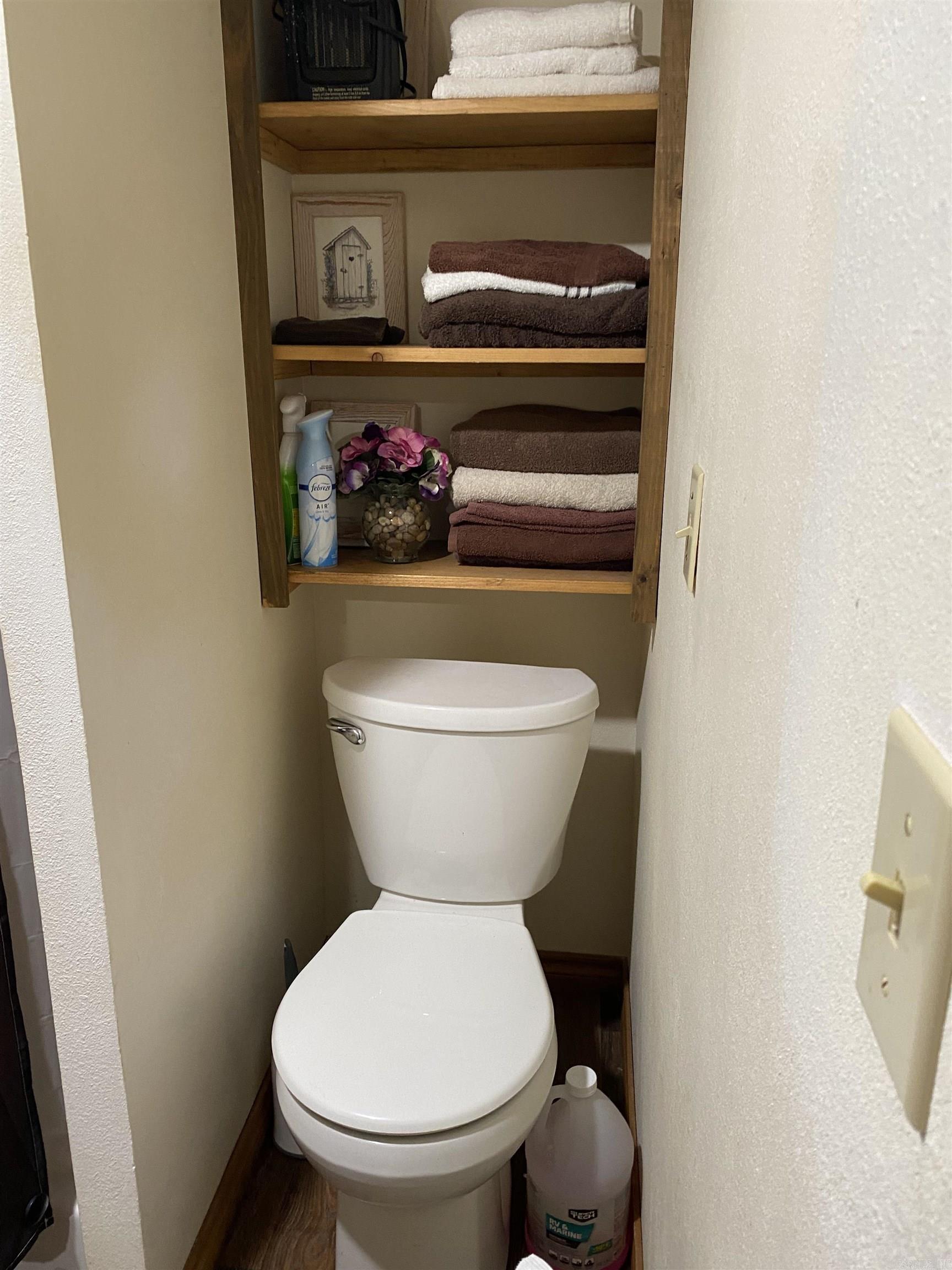 110 Hummingbird Lane Property Photo 32