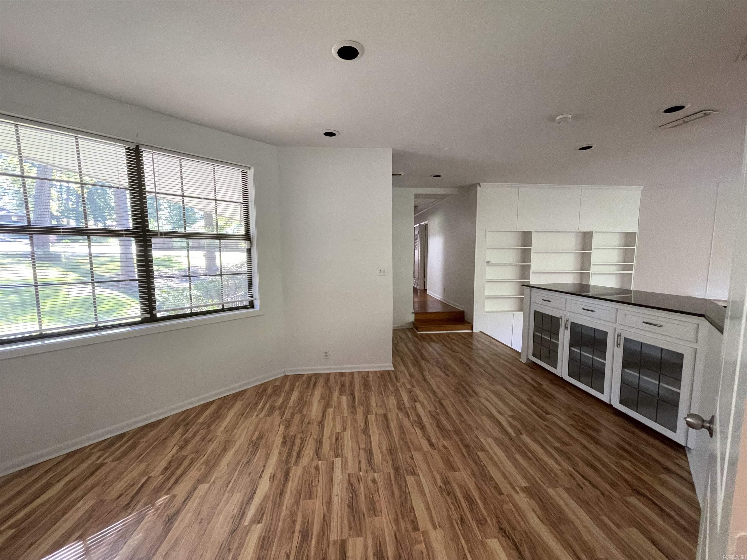2300 N Madison Avenue Property Photo 12