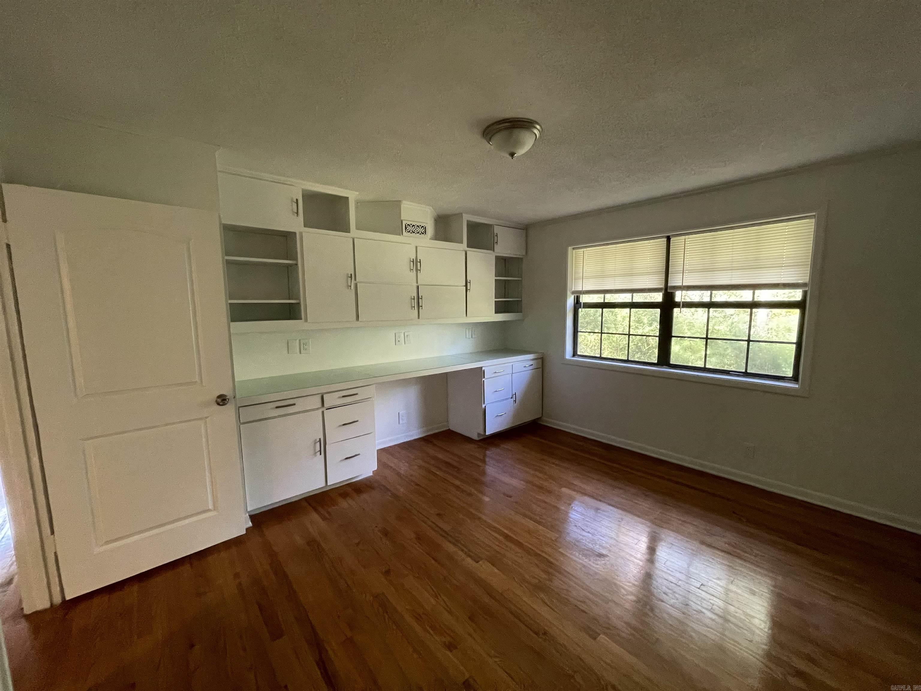 2300 N Madison Avenue Property Photo 17