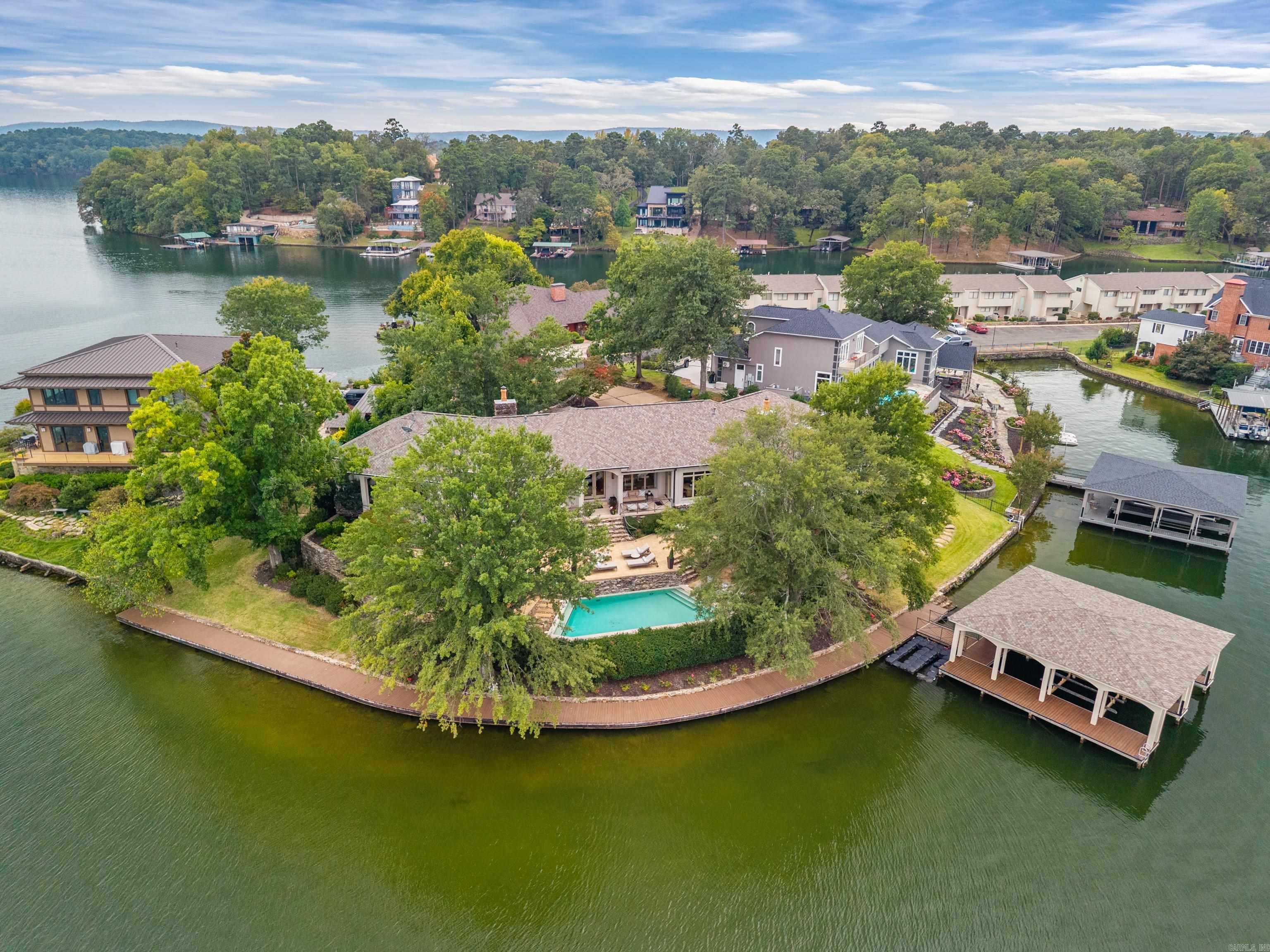 165 Long Island Bay Property Photo 1