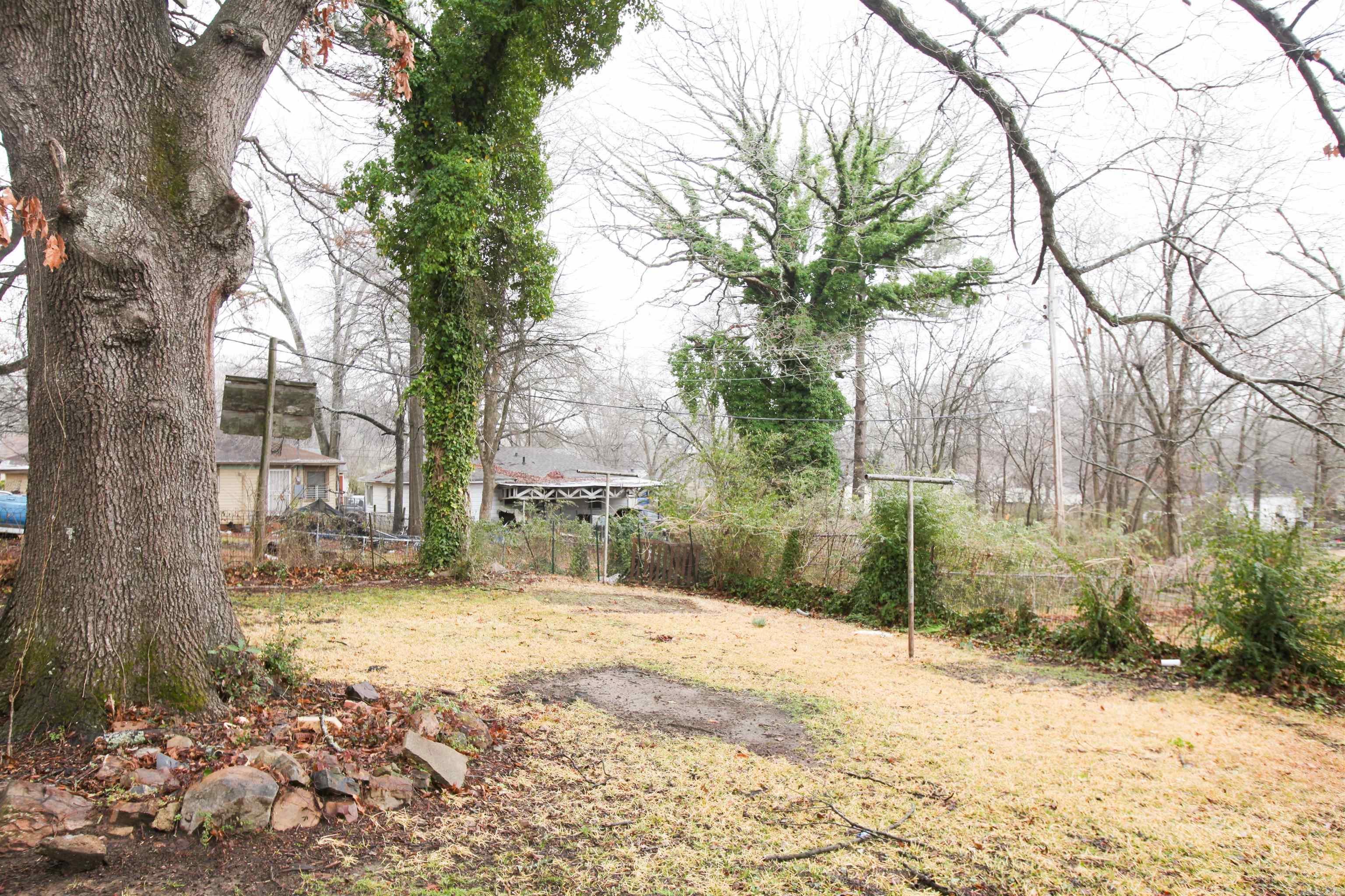 2703 Madison Street Property Photo 3