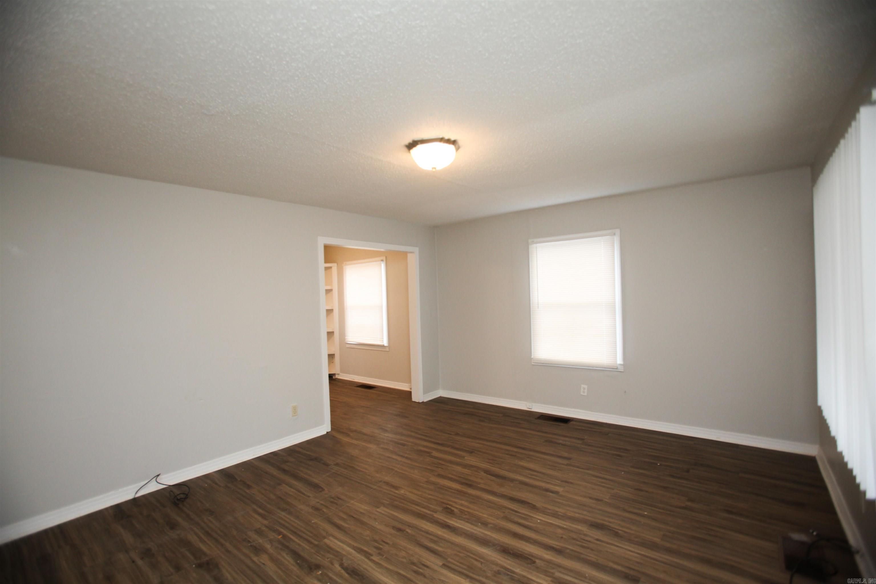 2703 Madison Street Property Photo 5