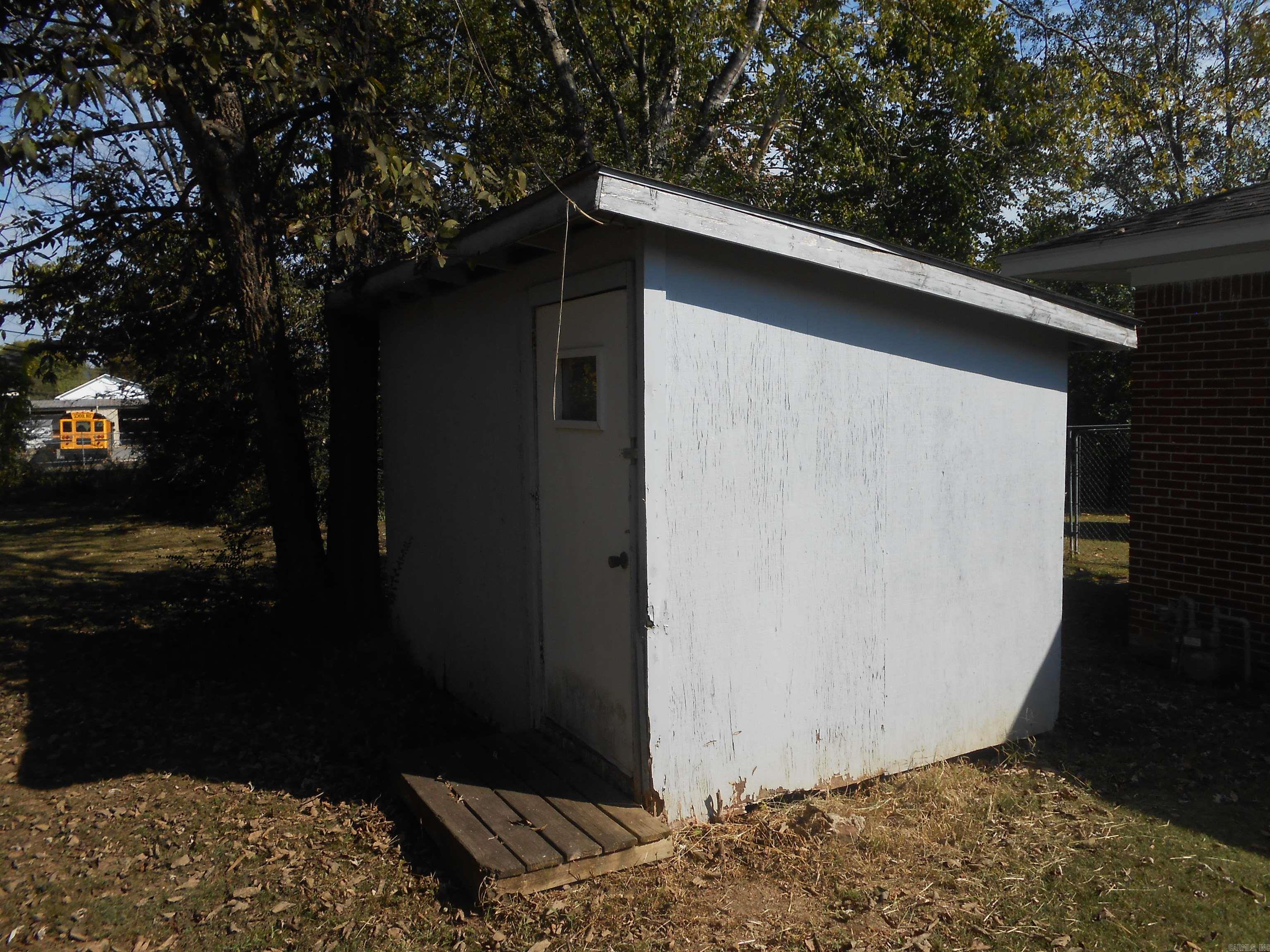 136 Third St Property Photo 11