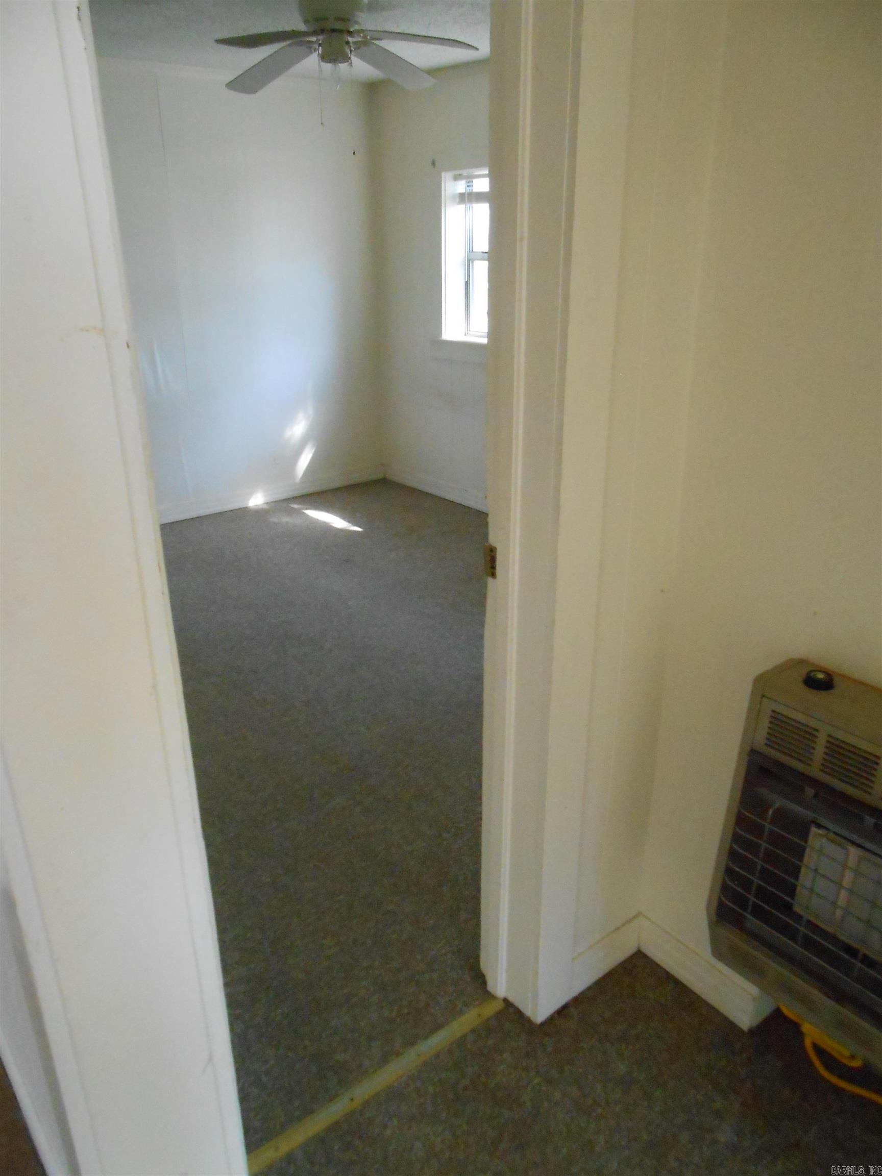 136 Third St Property Photo 16