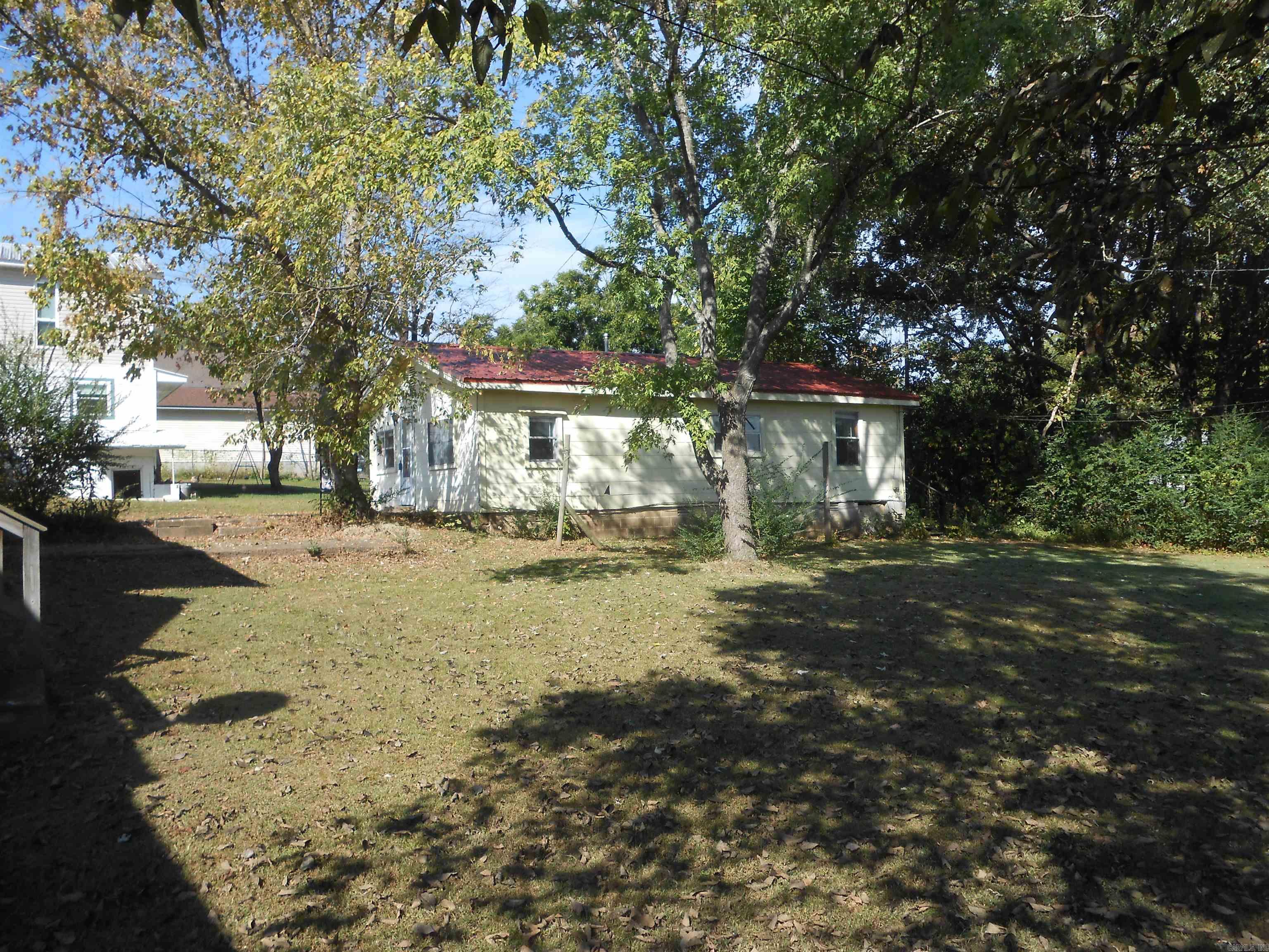 136 Third St Property Photo 19