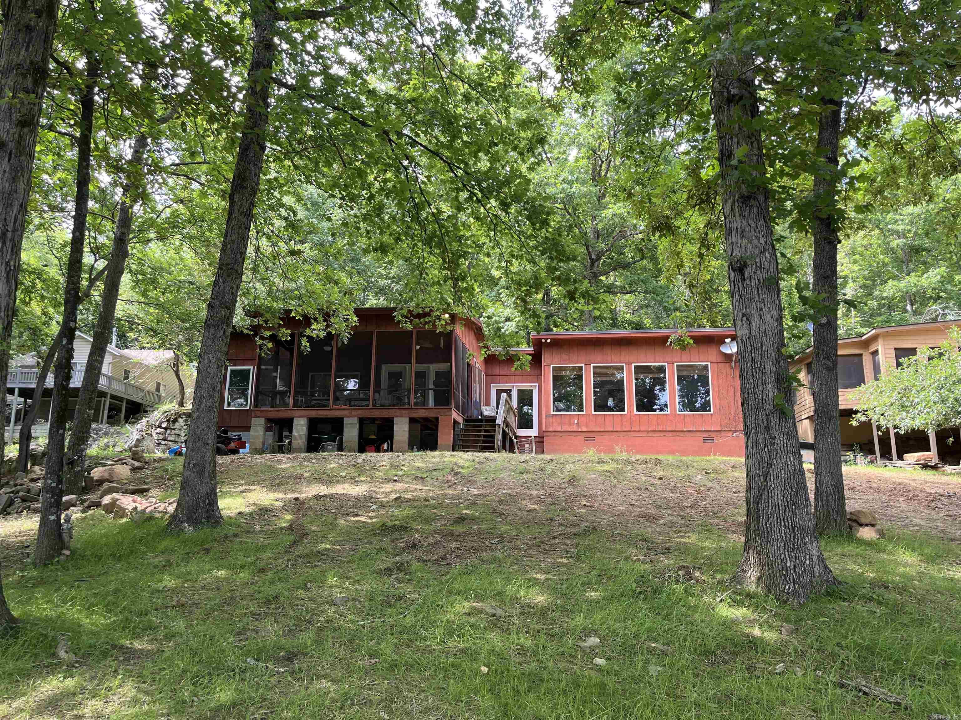 352 Weldon Road Property Photo 3