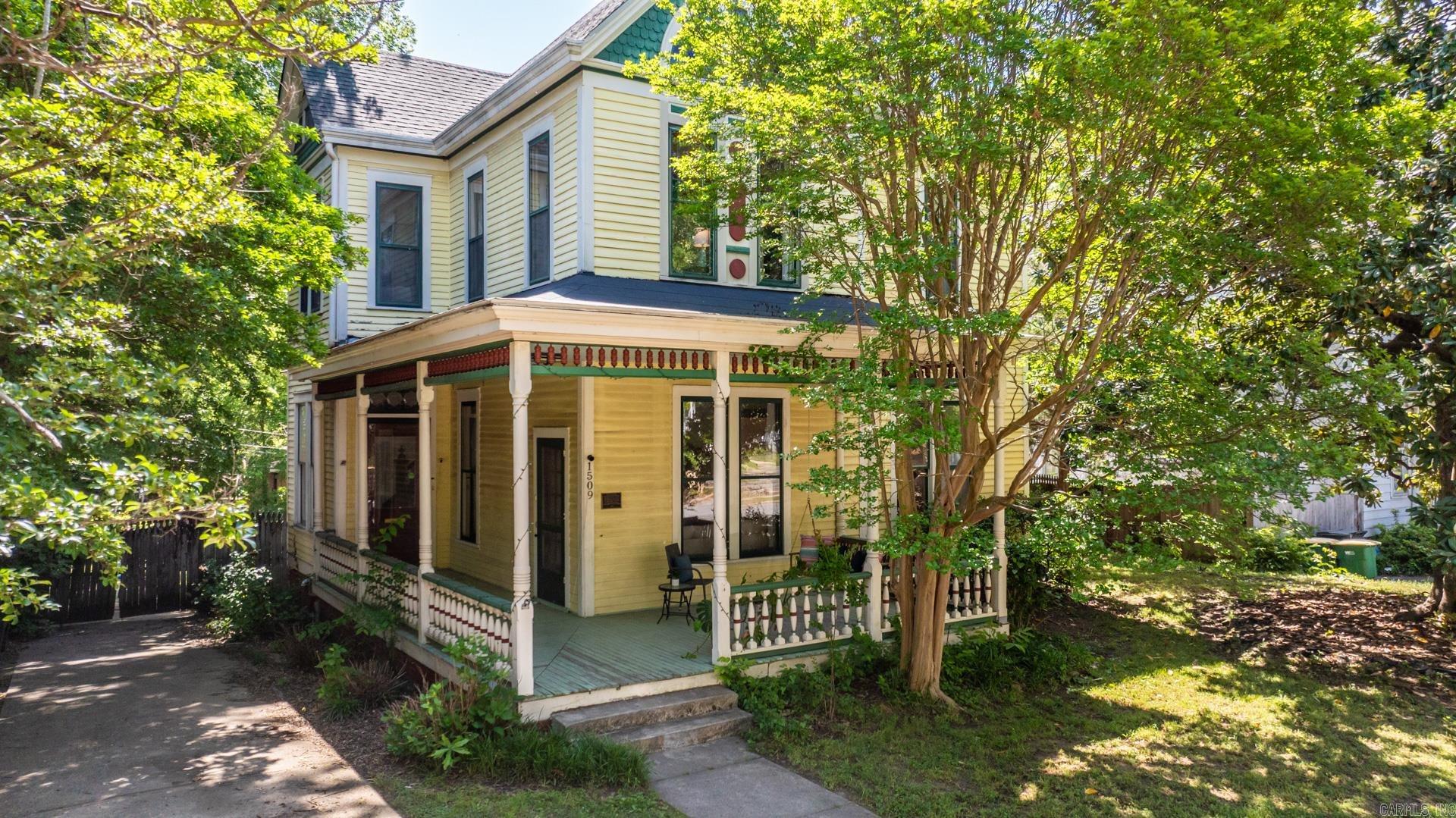 1509 S Spring Property Photo 1