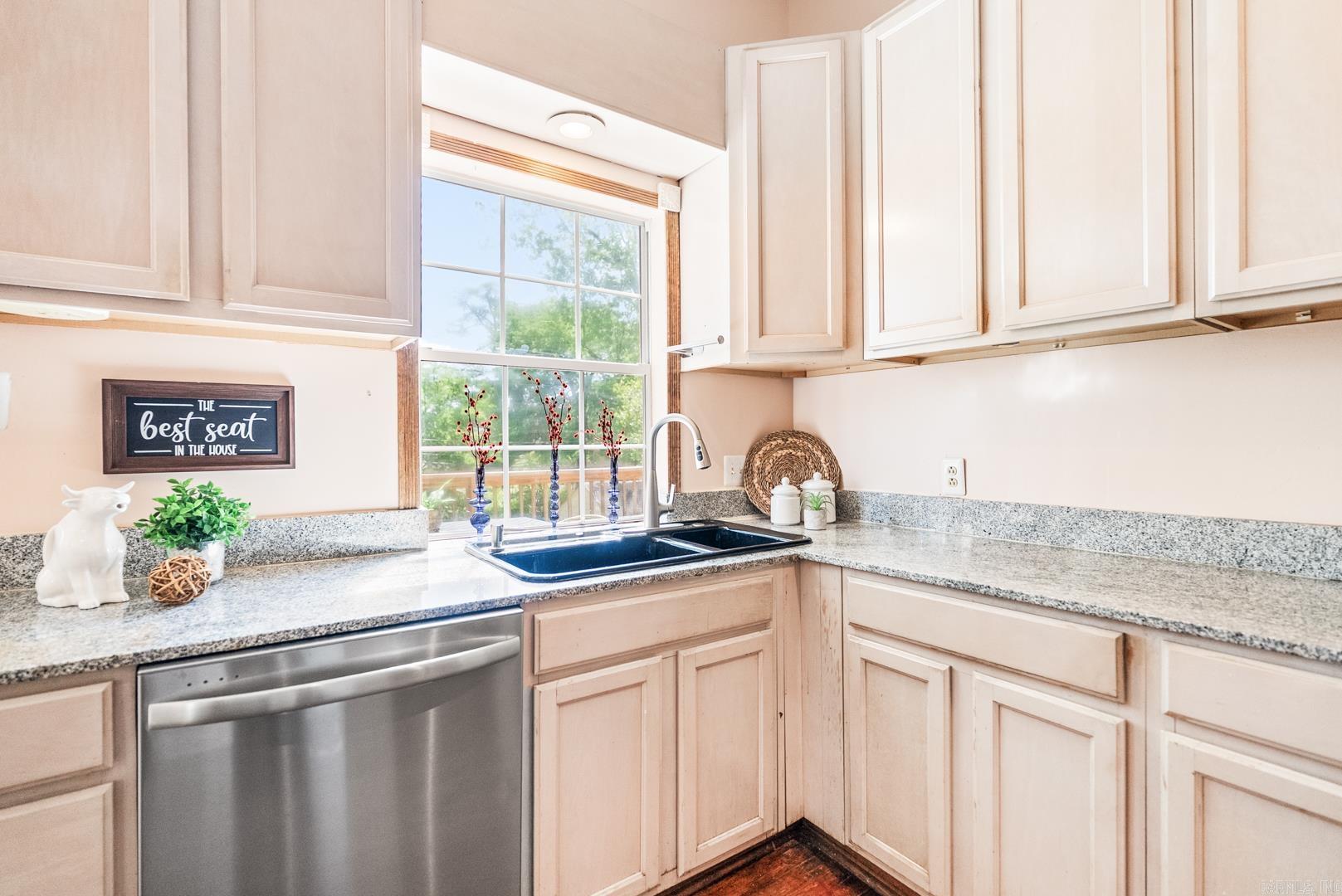 1509 S Spring Property Photo 27
