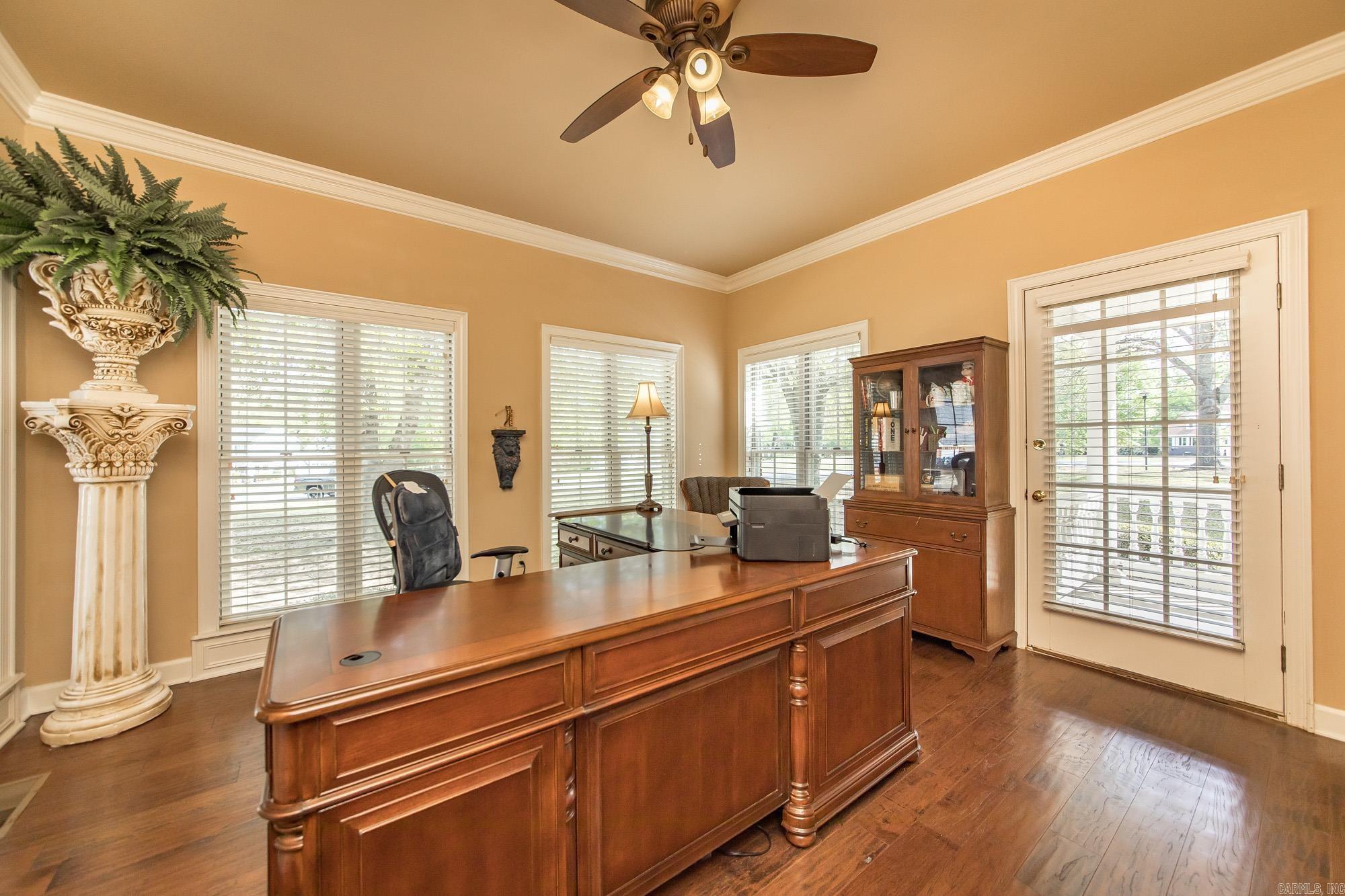 8 Shady Grove Cove Property Photo 5
