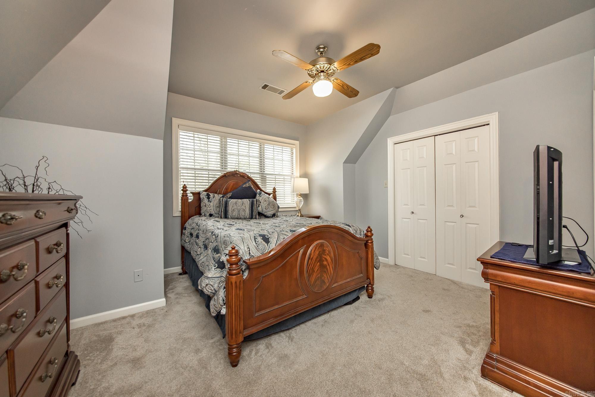 8 Shady Grove Cove Property Photo 23