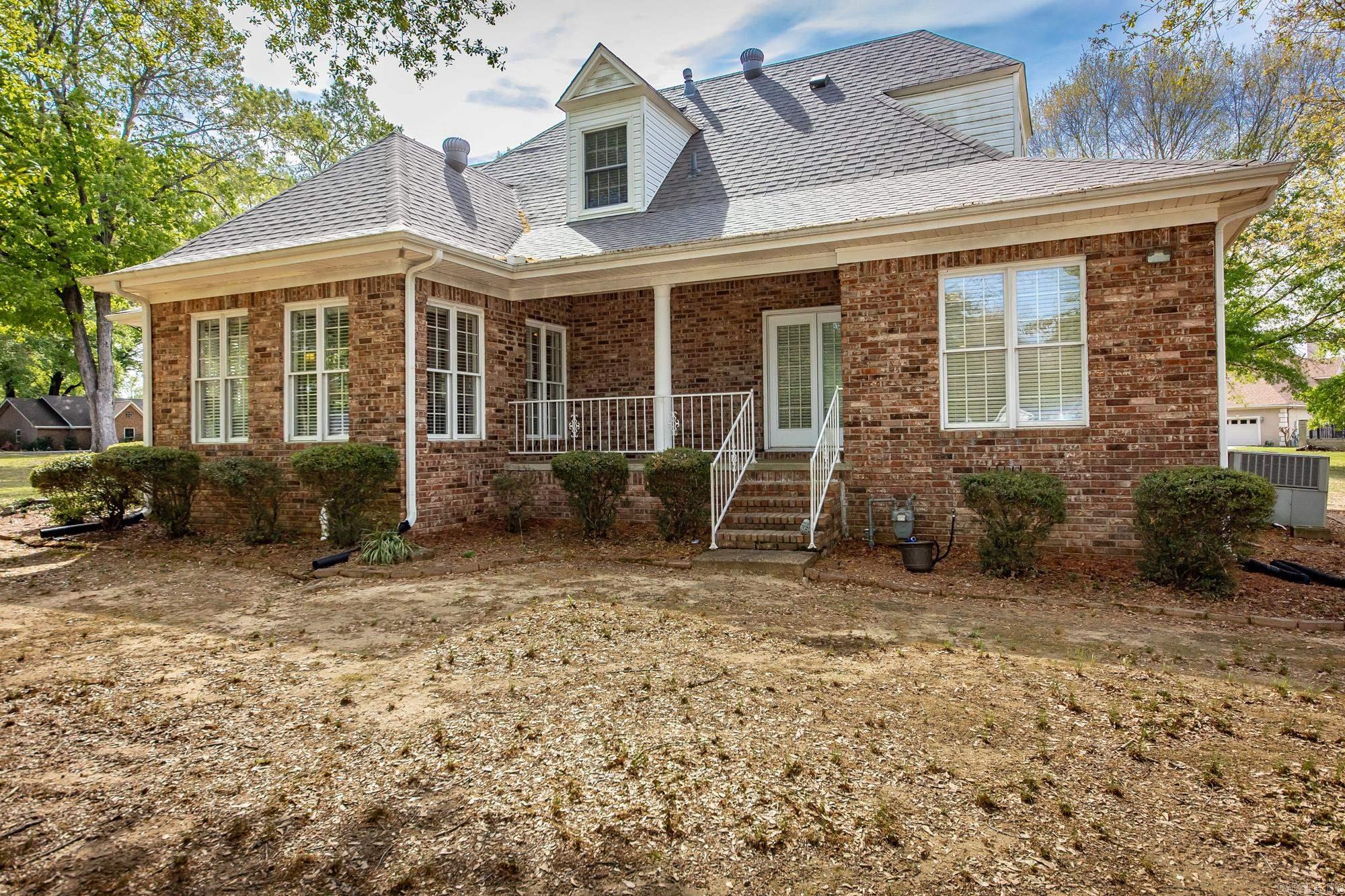 8 Shady Grove Cove Property Photo 36