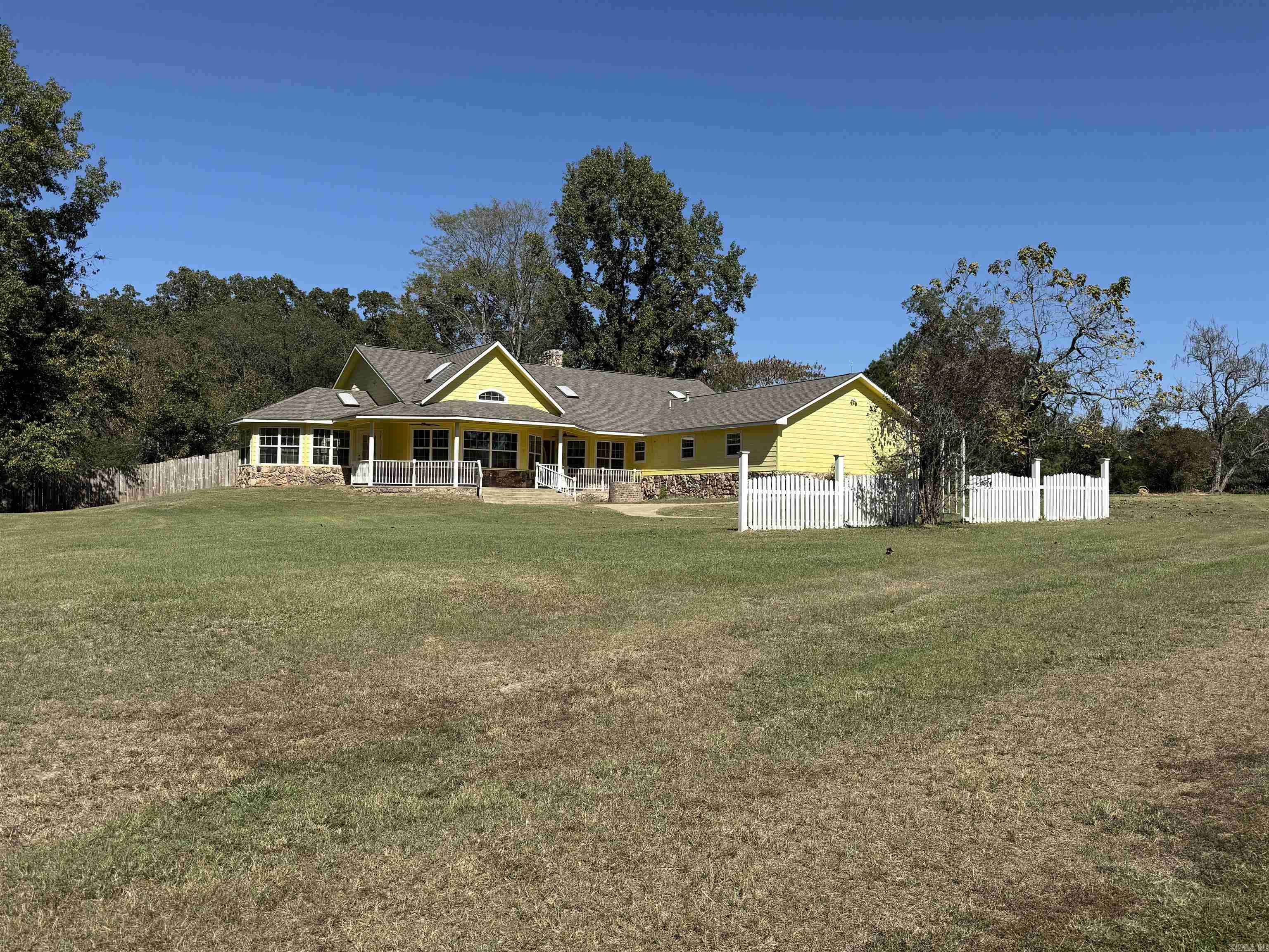207 Hosey Lane Property Photo 1