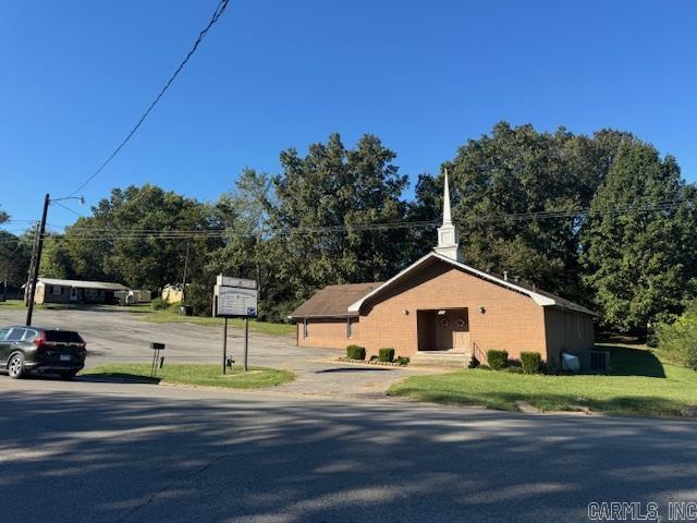 101 S Park Street Property Photo 1