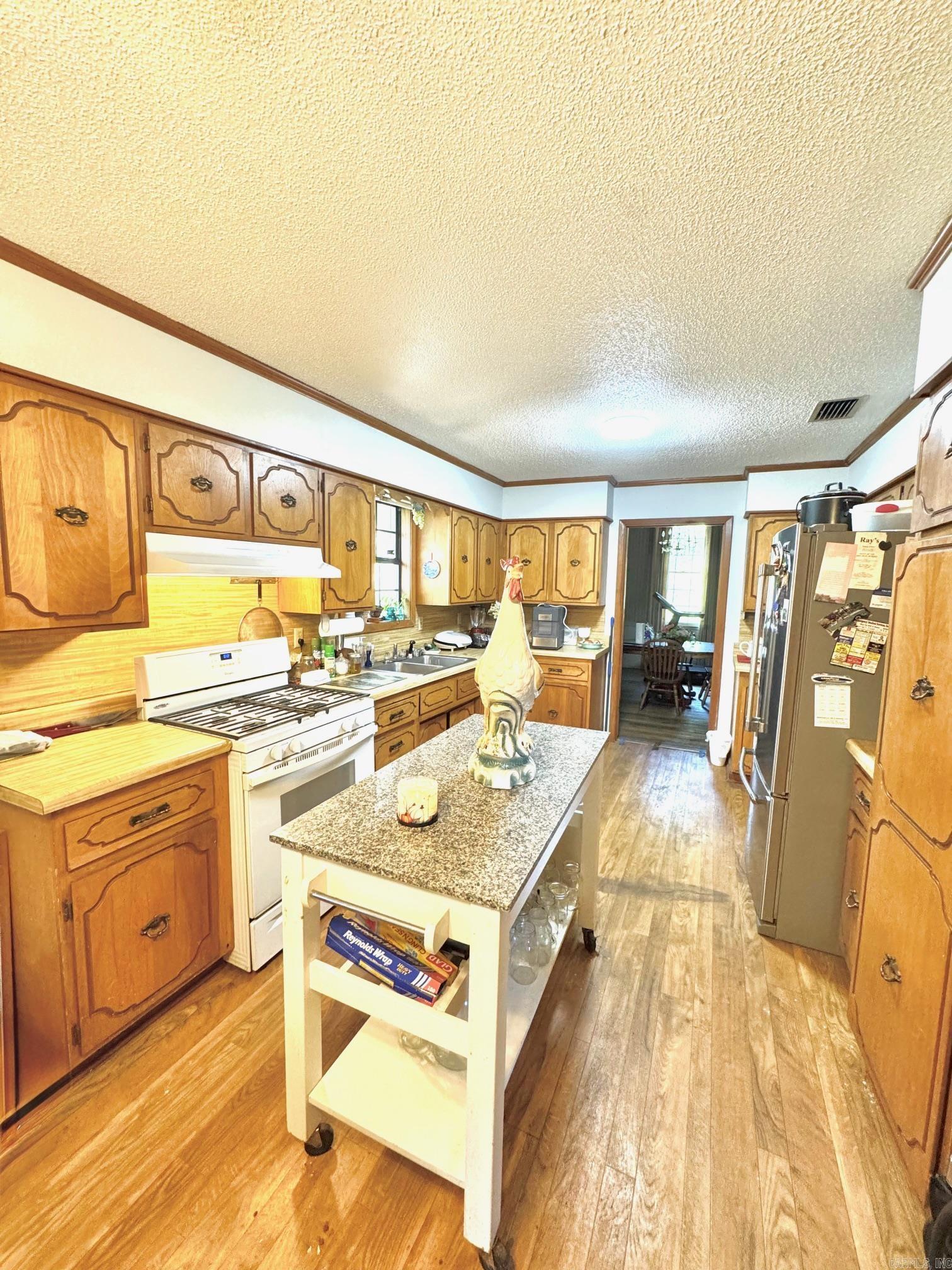 163 Glenwood Drive Property Photo 14