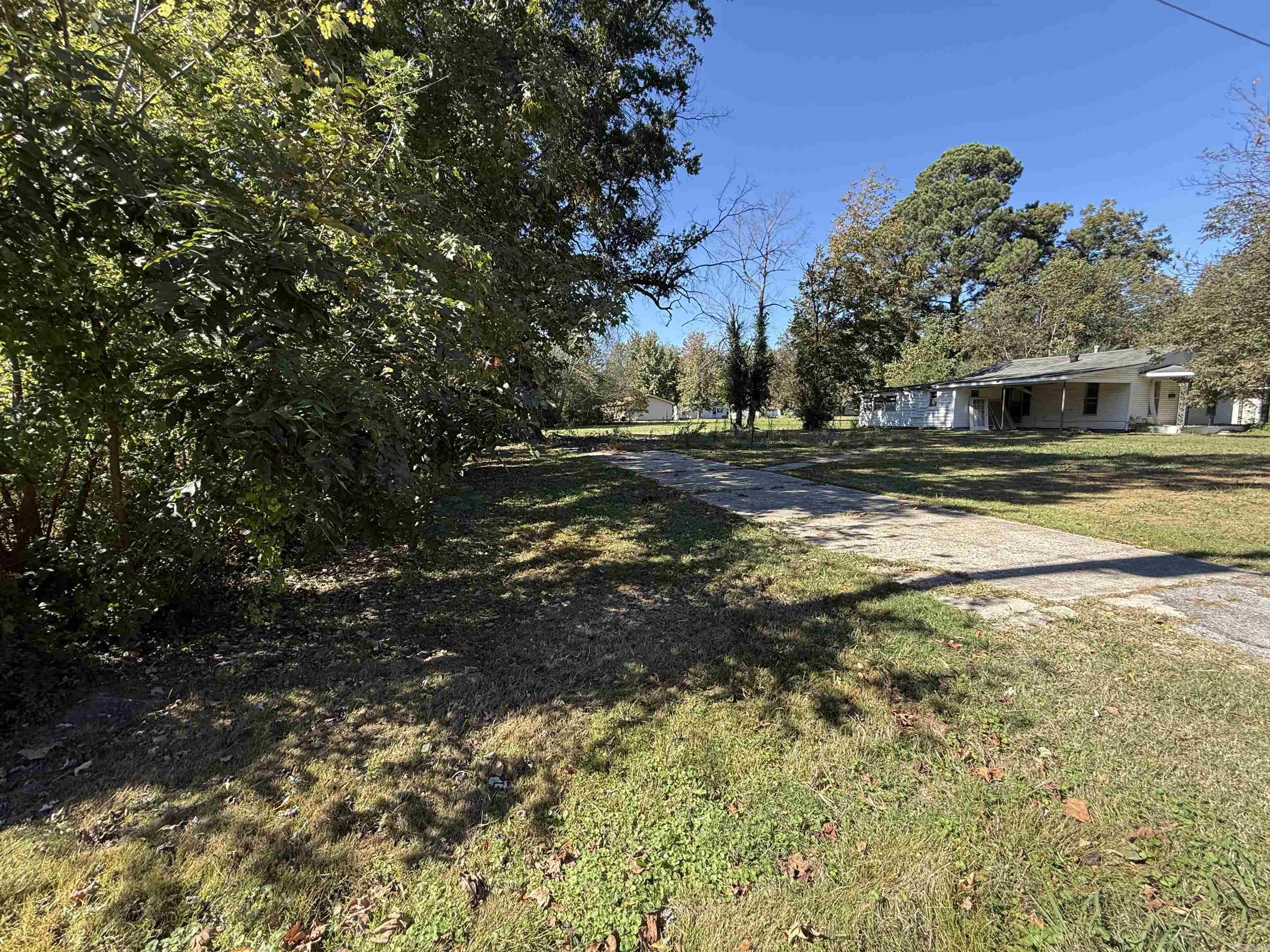 375 S 10th Avenue Property Photo 4