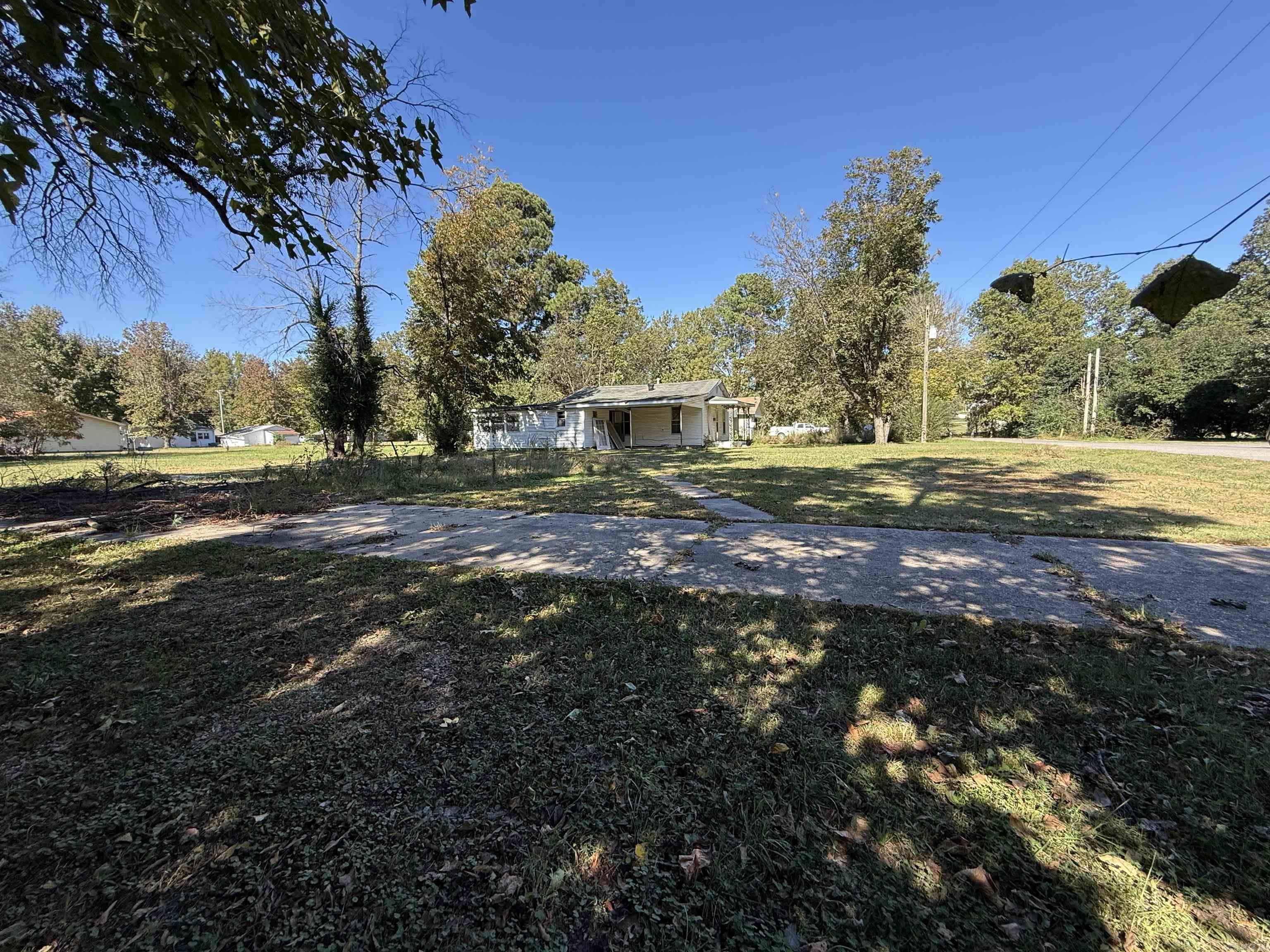 375 S 10th Avenue Property Photo 6