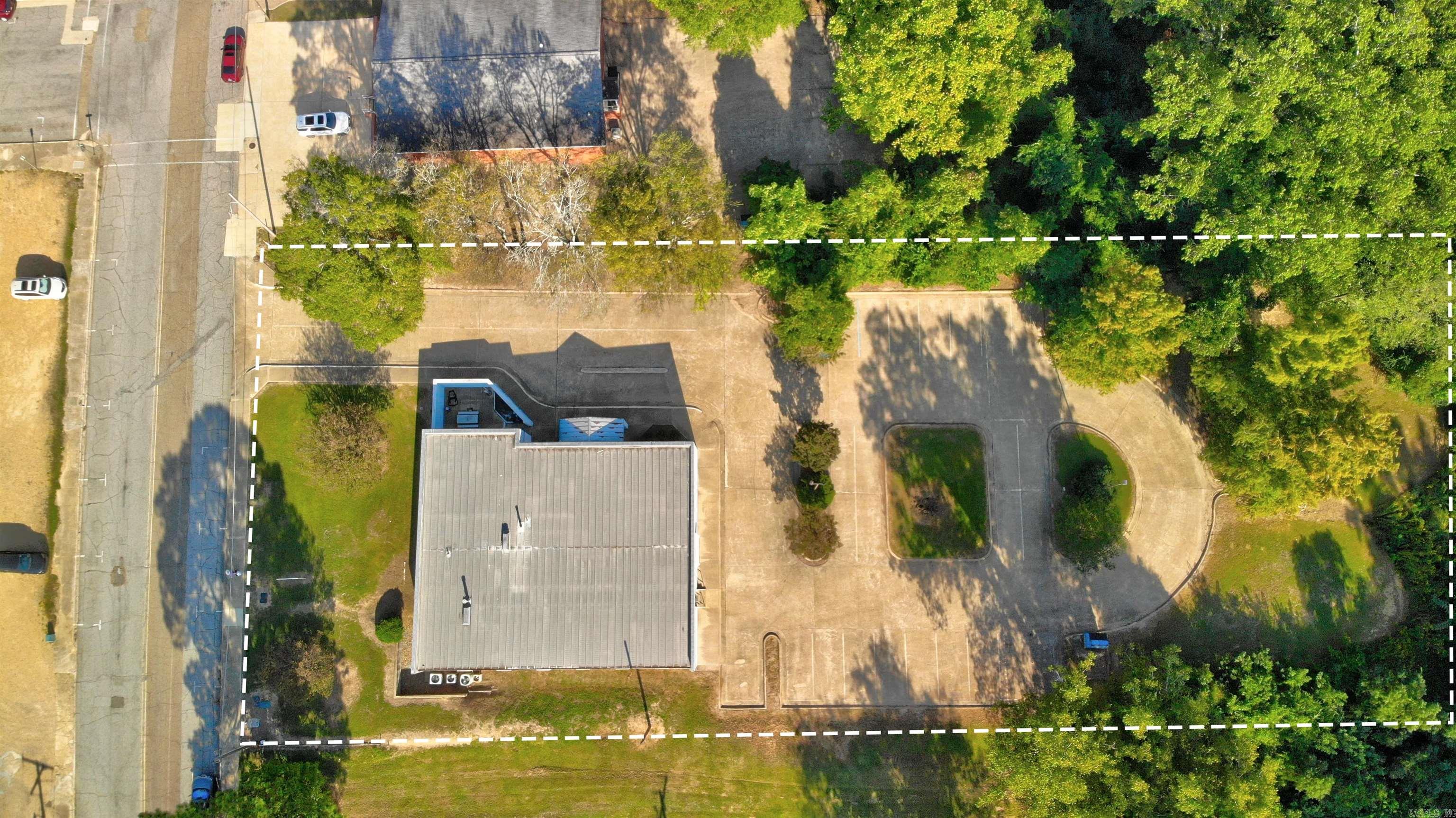 211 Jackson St Property Photo 10