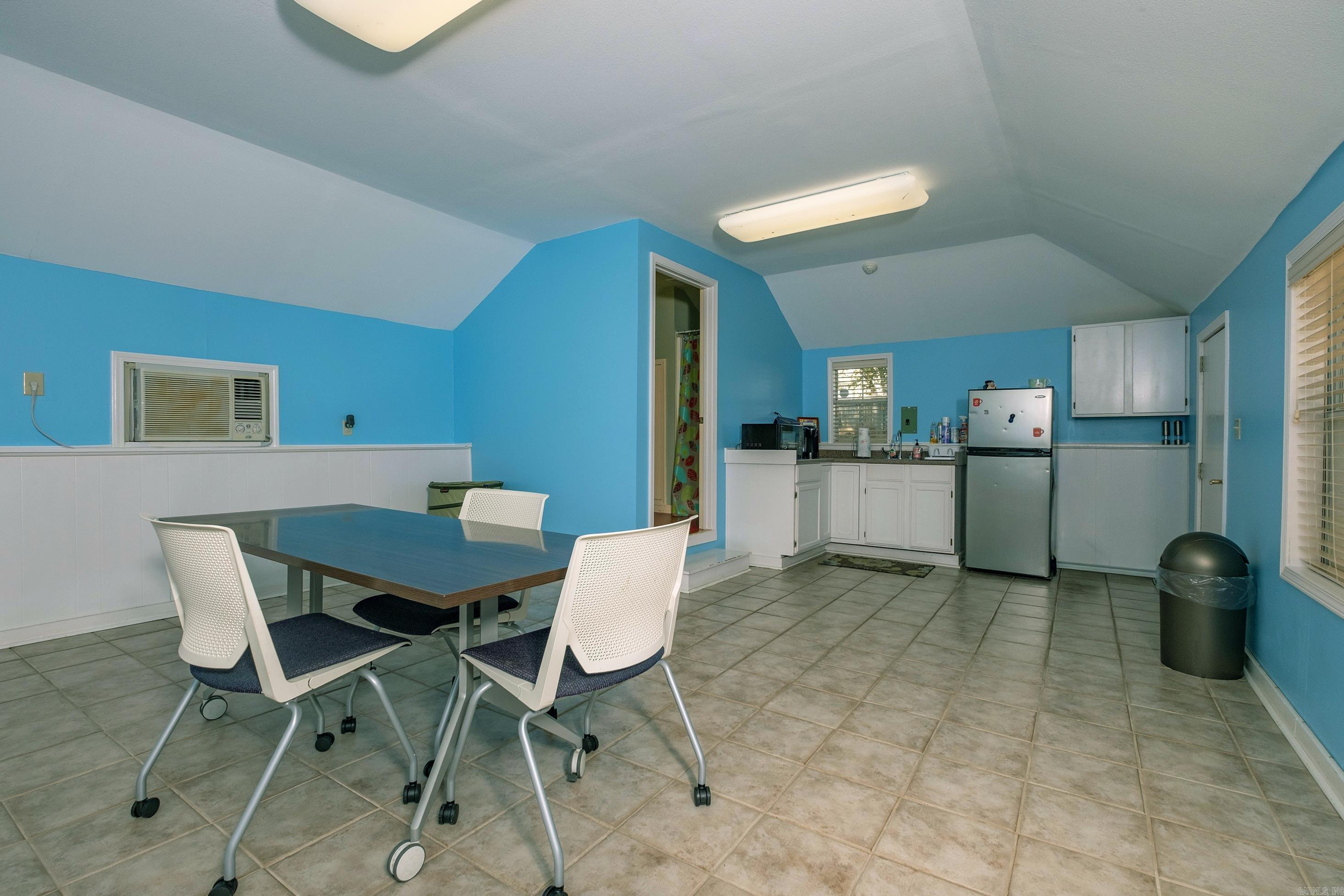 212 N Mckinley Property Photo 10