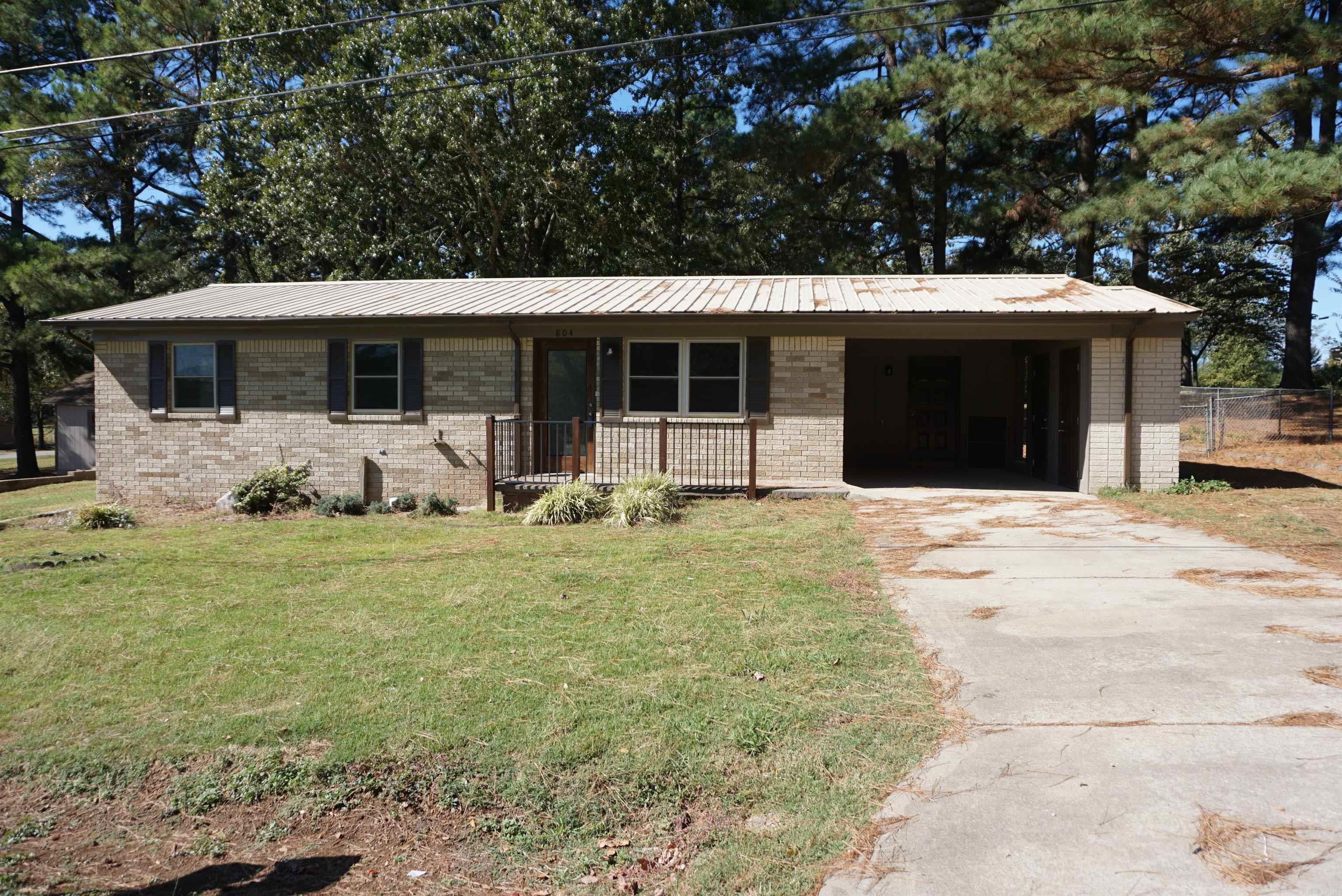 804 Linda Street Property Photo 1