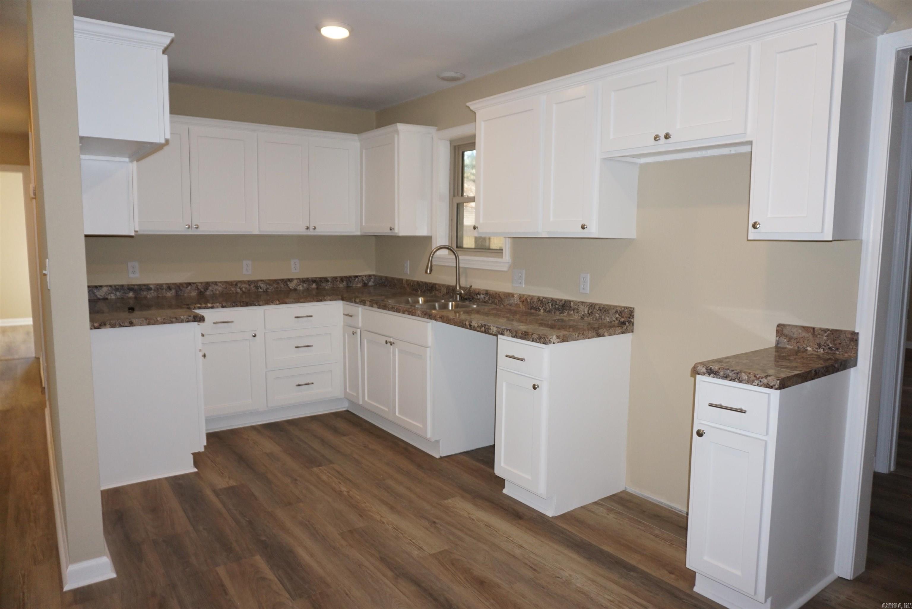 804 Linda Street Property Photo 3