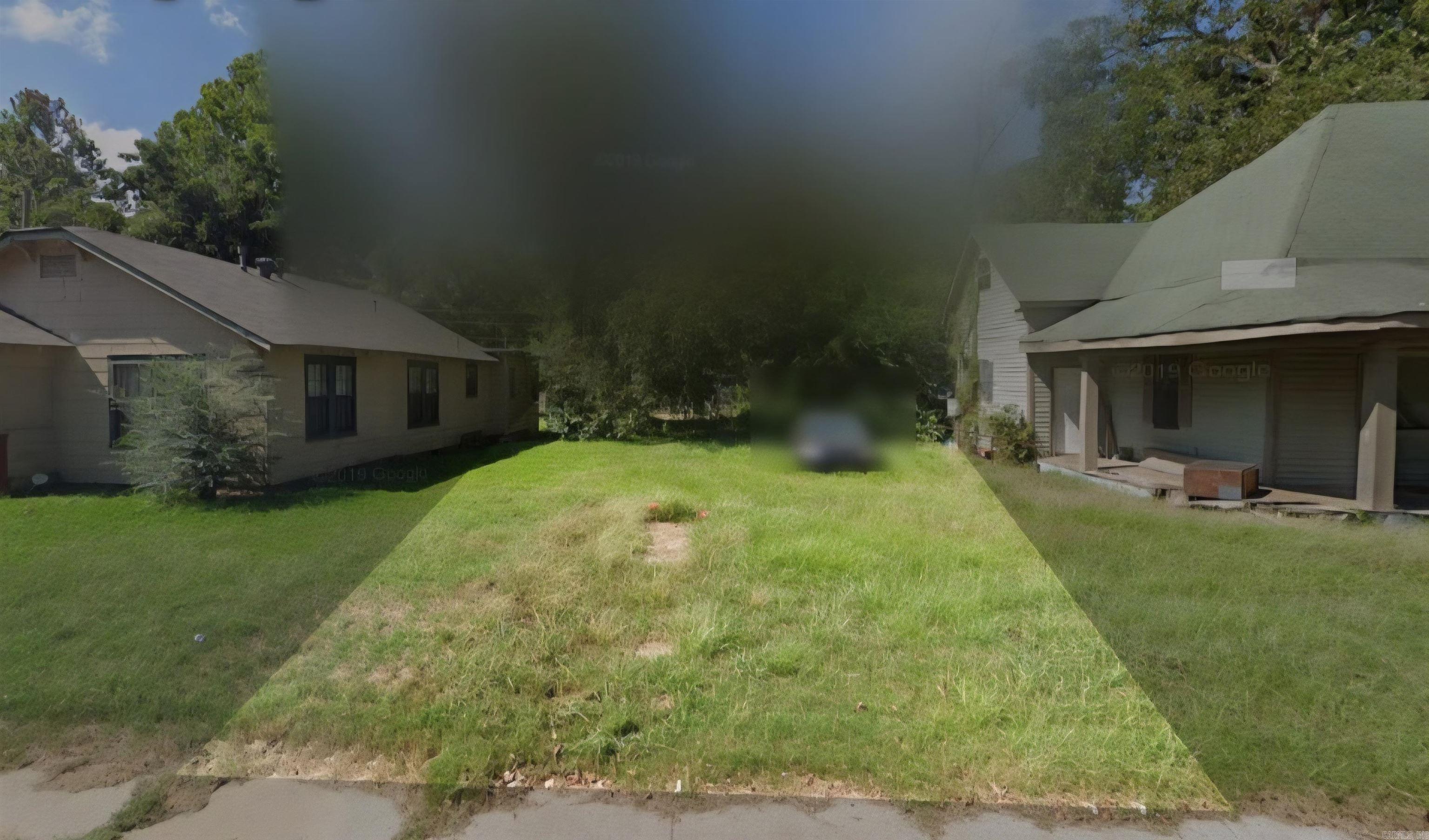 820 S Ohio Street Property Photo 4