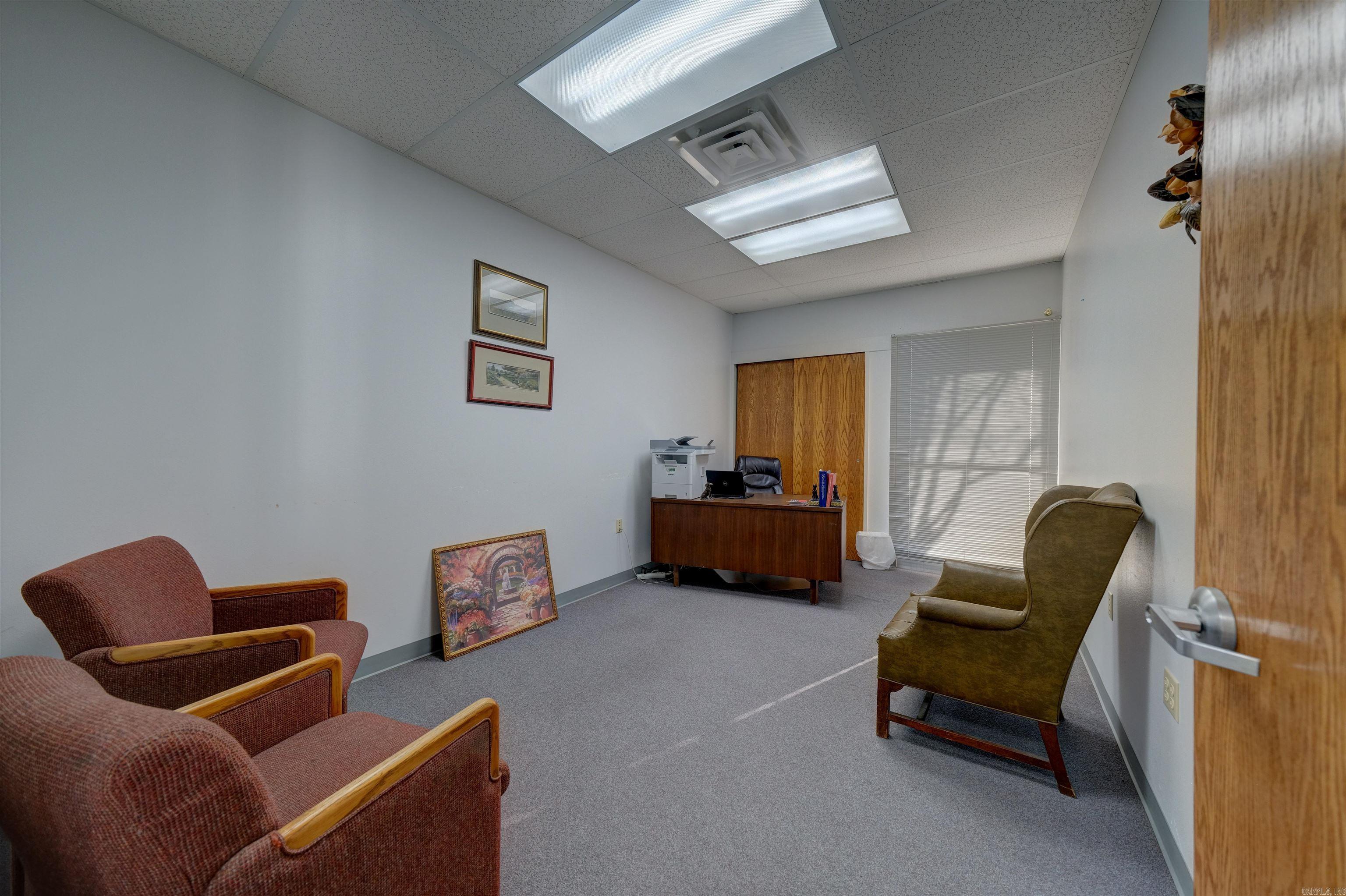 412 N Vine Property Photo 14