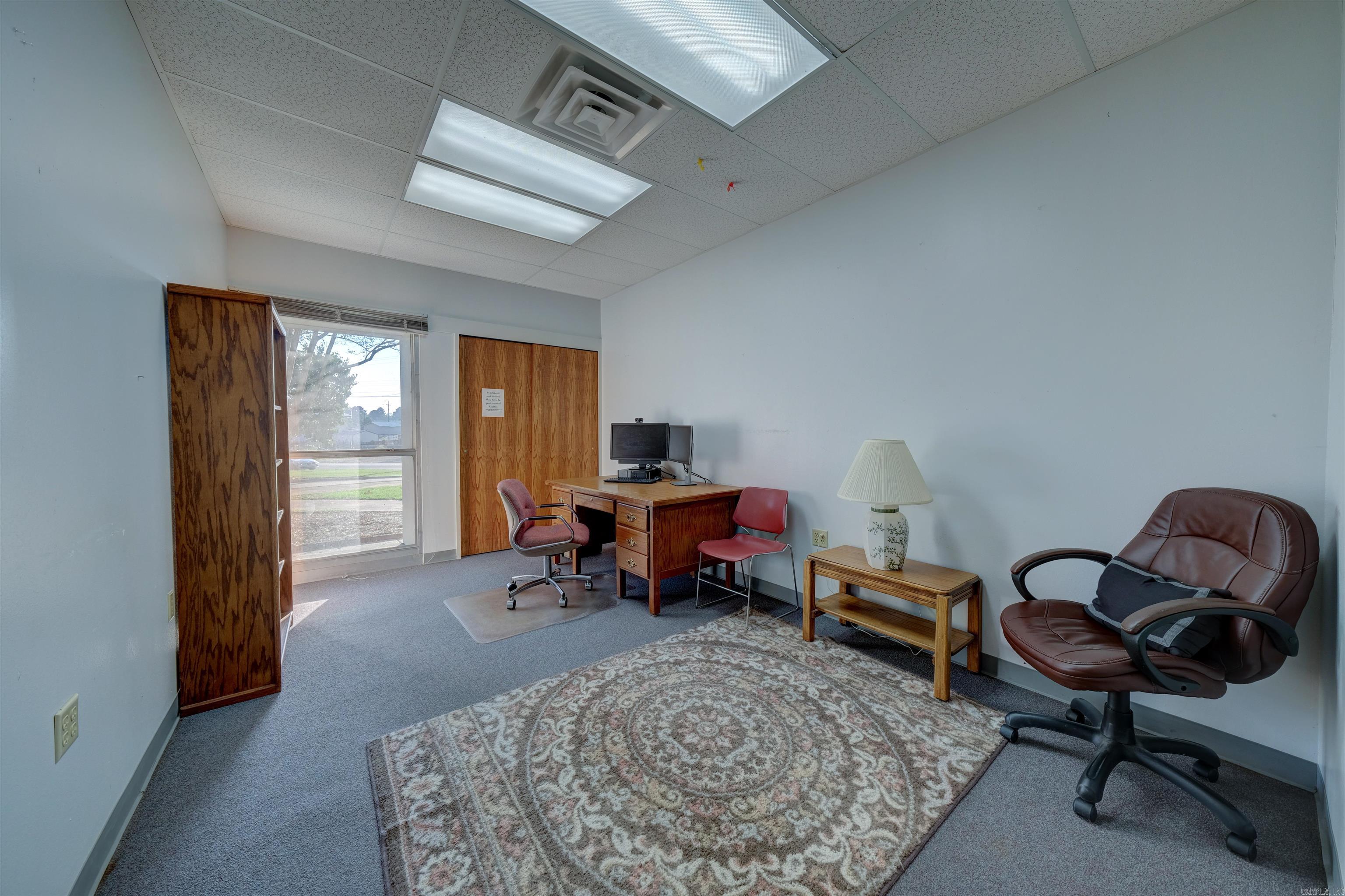 412 N Vine Property Photo 15