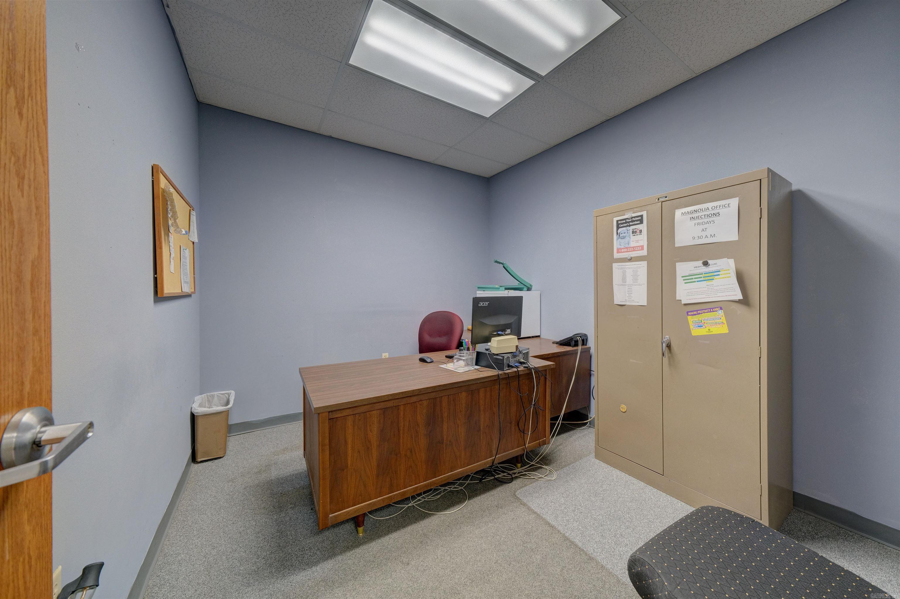 412 N Vine Property Photo 24