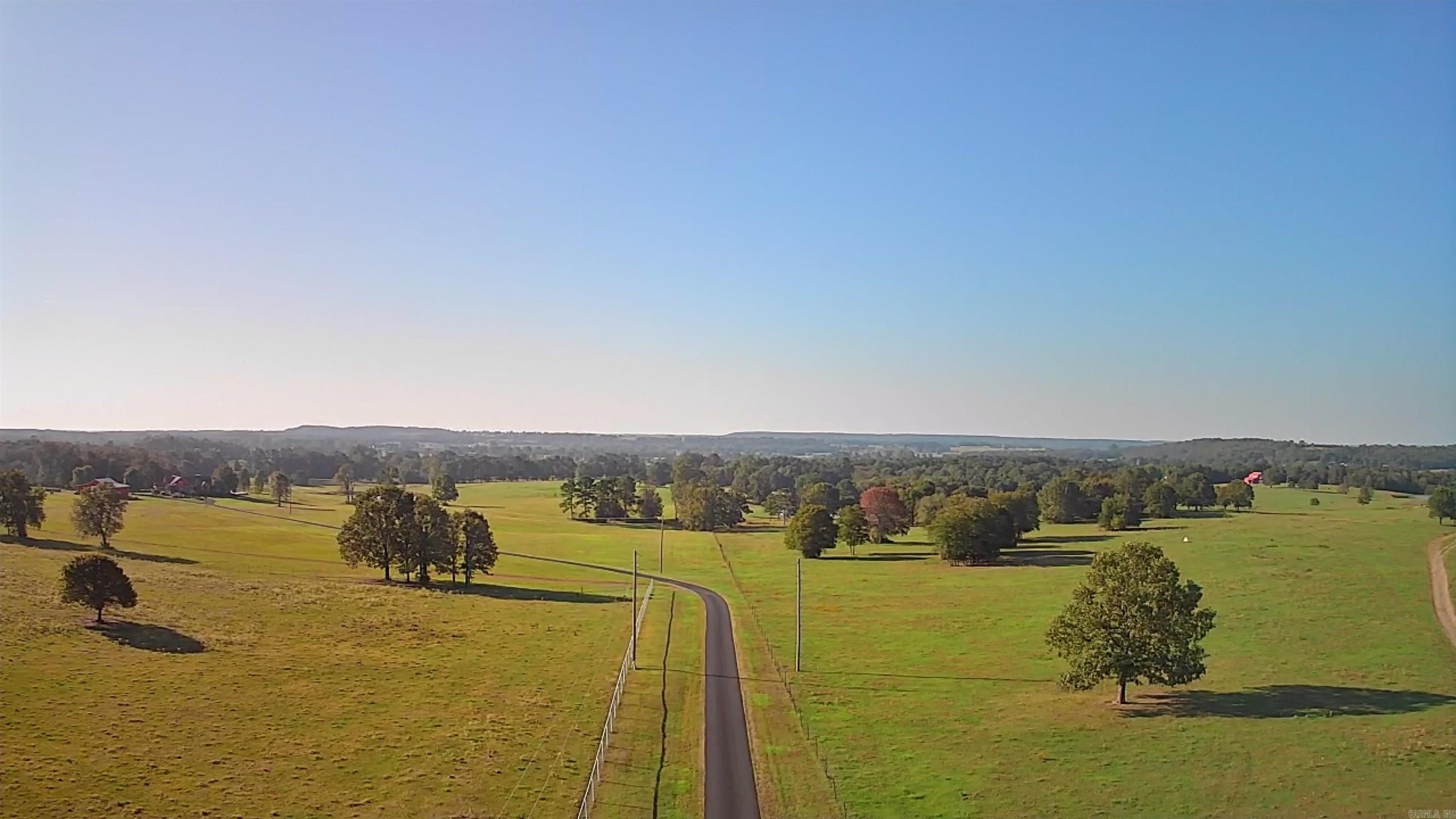 200 Happy Trails Property Photo 6