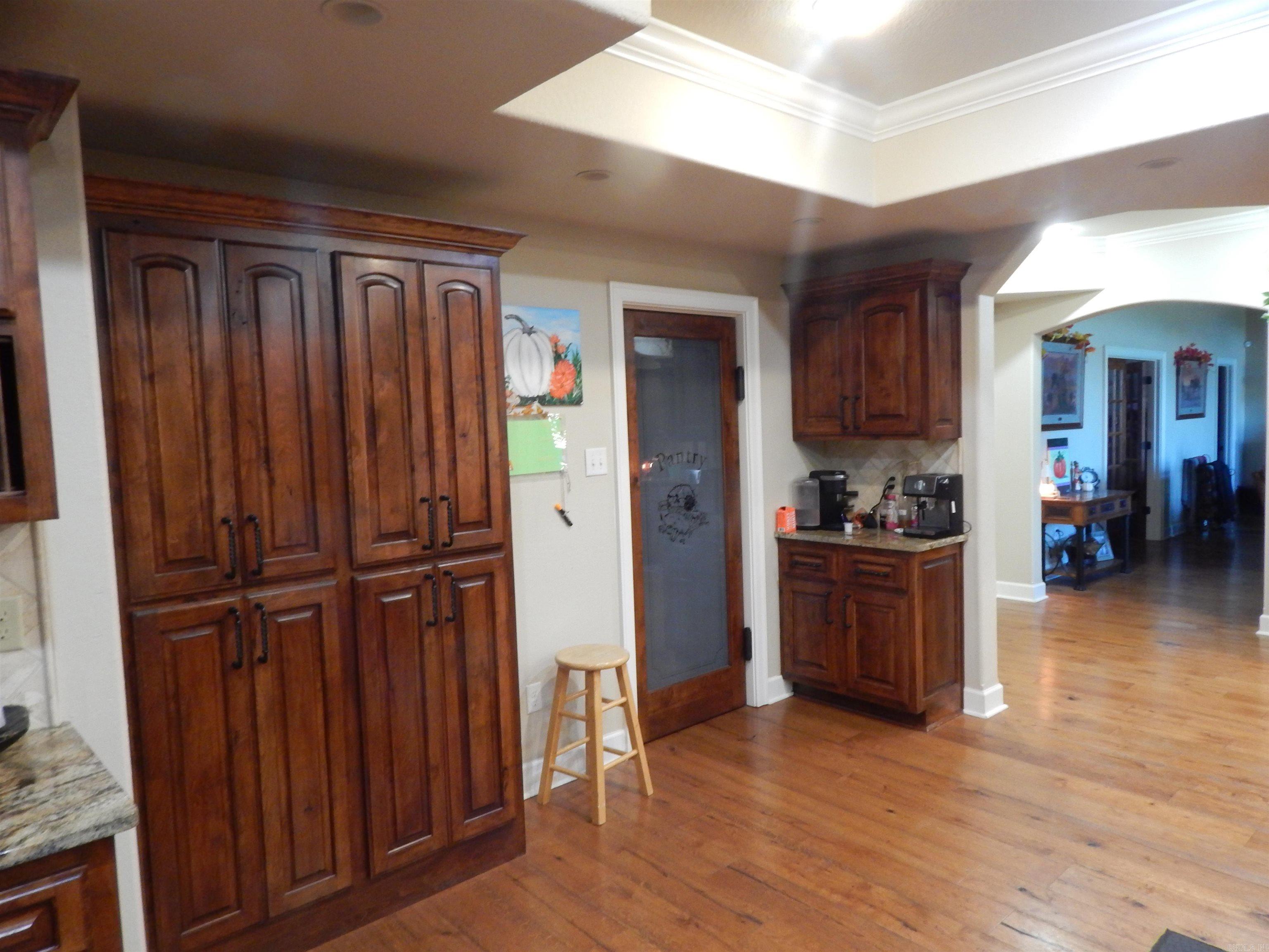 200 Happy Trails Property Photo 21