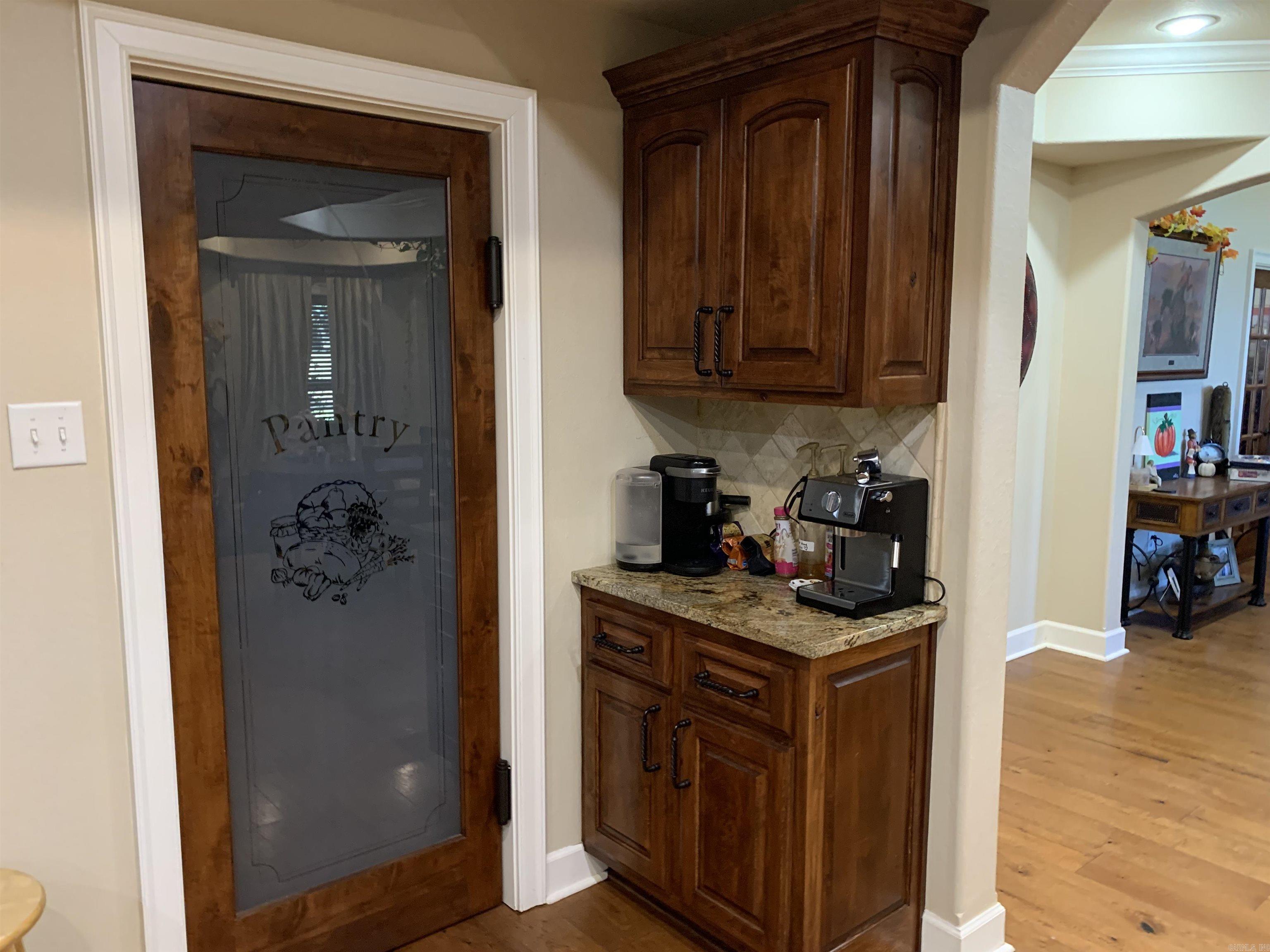 200 Happy Trails Property Photo 24