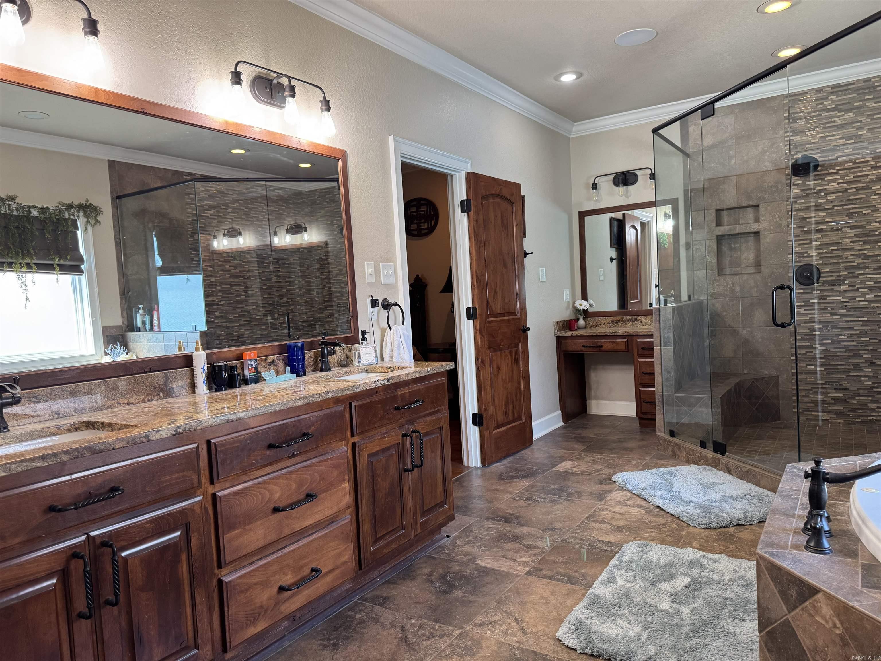 200 Happy Trails Property Photo 35