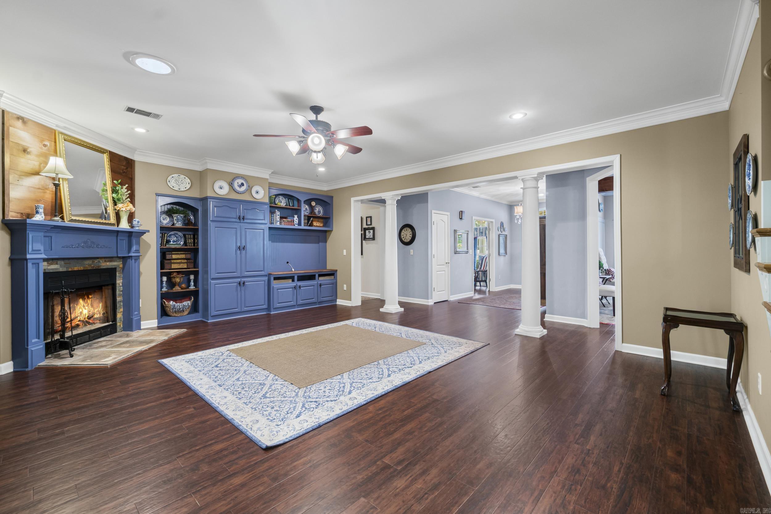100 Deerwood Drive Property Photo 11