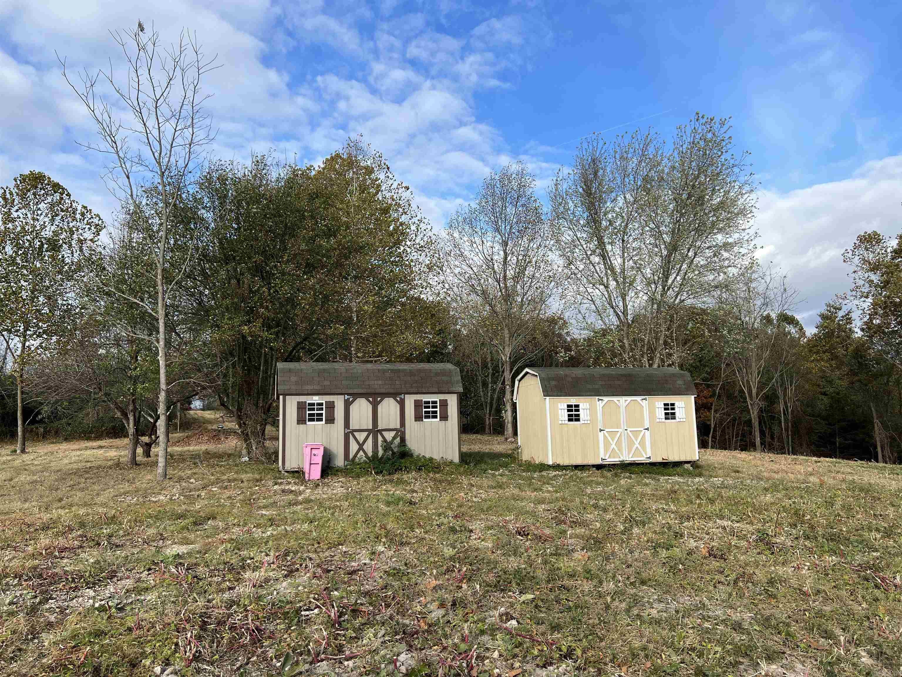 2758 N Center Loop Property Photo 6
