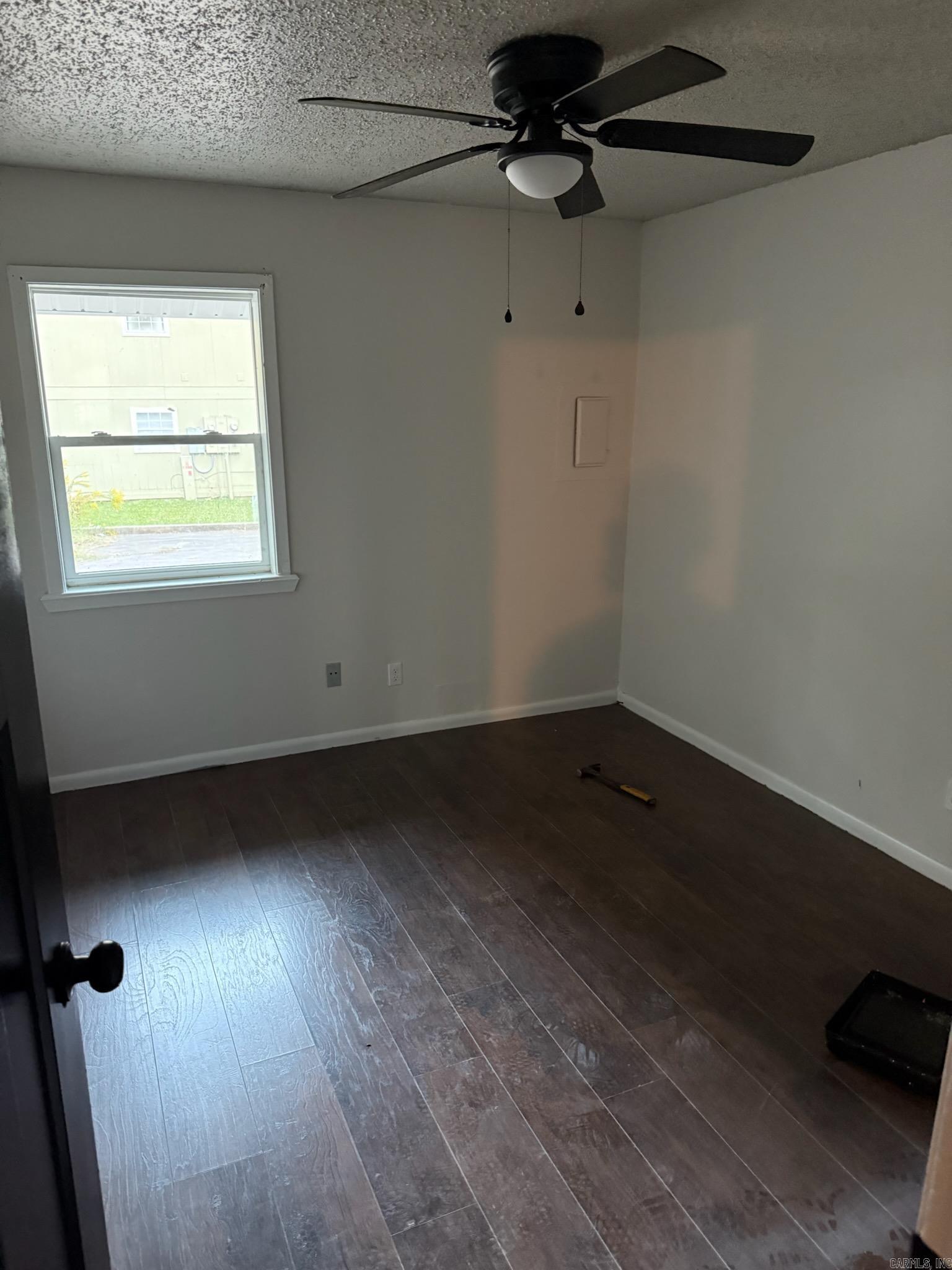 6013 Windham Avenue Property Photo 10