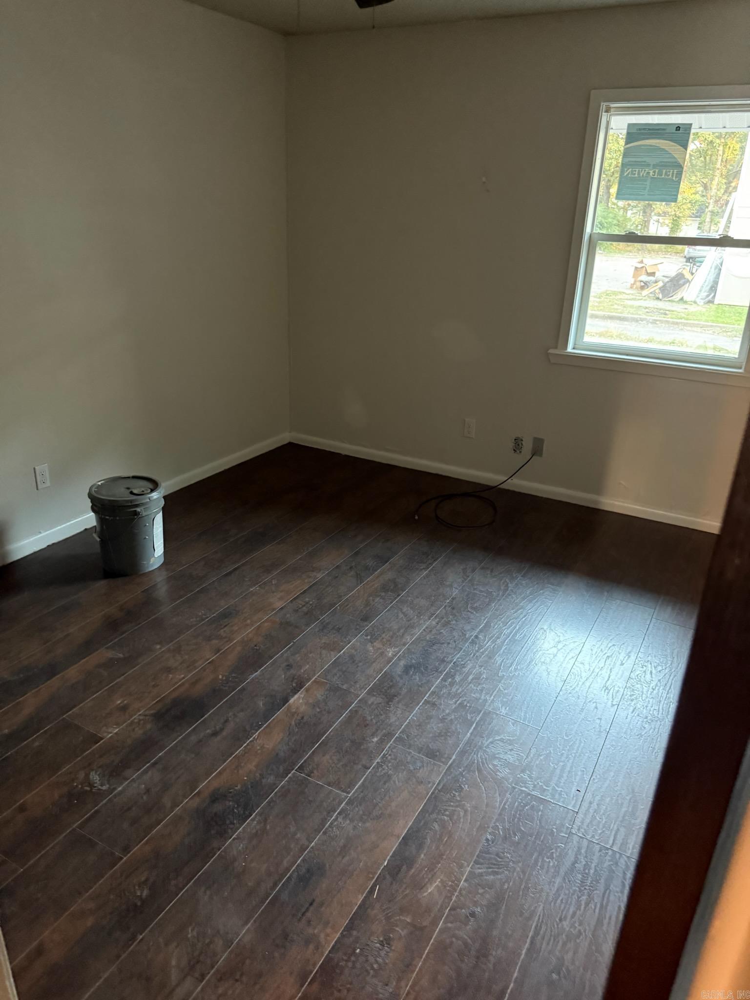 6013 Windham Avenue Property Photo 11