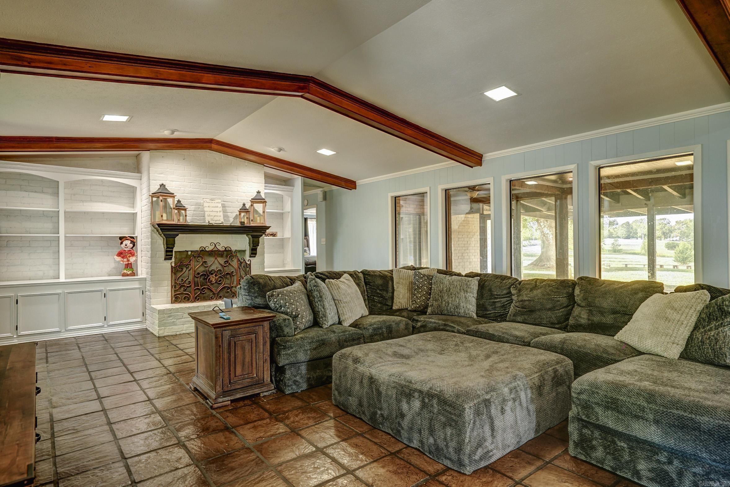 339 County Road 4315 Property Photo 5