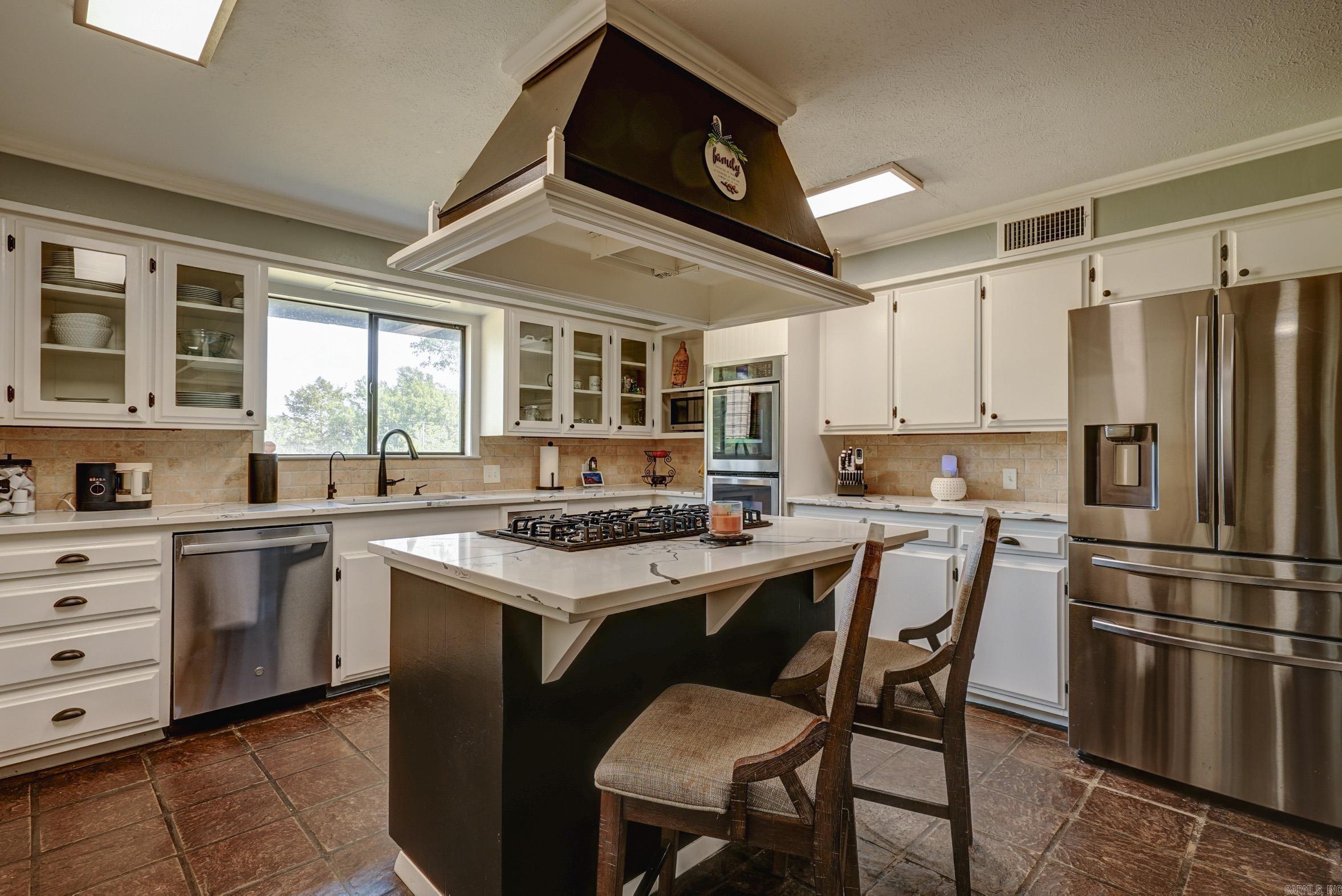 339 County Road 4315 Property Photo 6