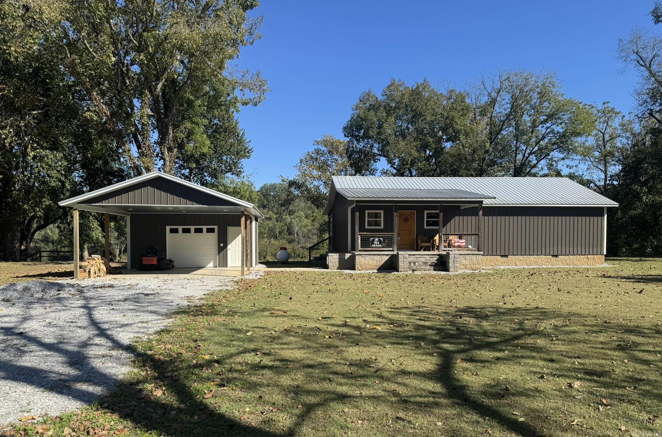 701 Sunset Valley Property Photo 1