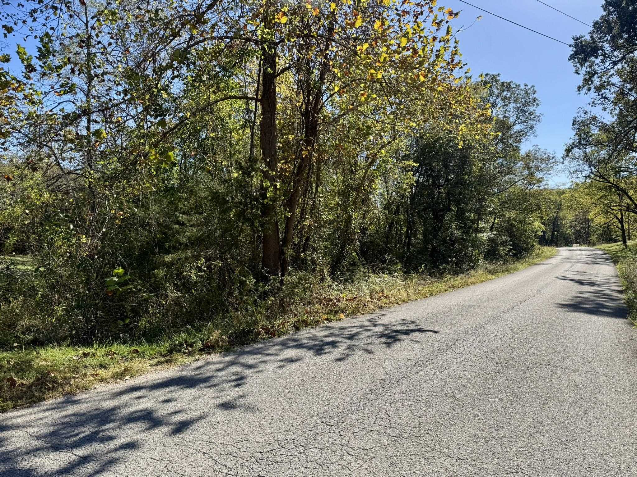 4.5a Honeysuckle Lane Property Photo 6