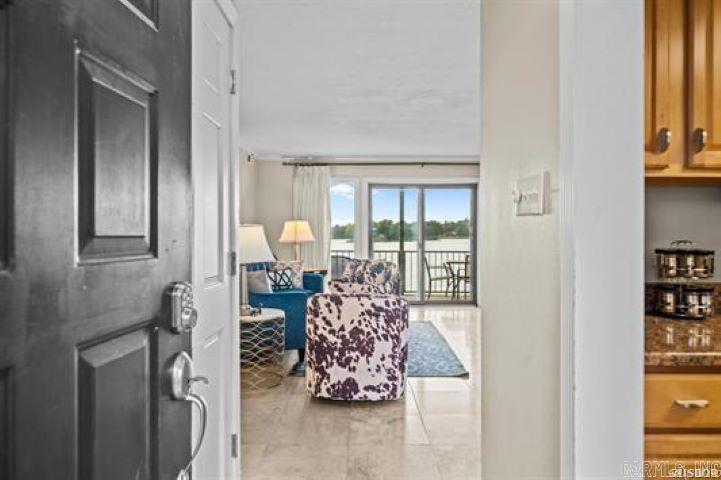 120 Catalina Circle 9d Property Photo 4