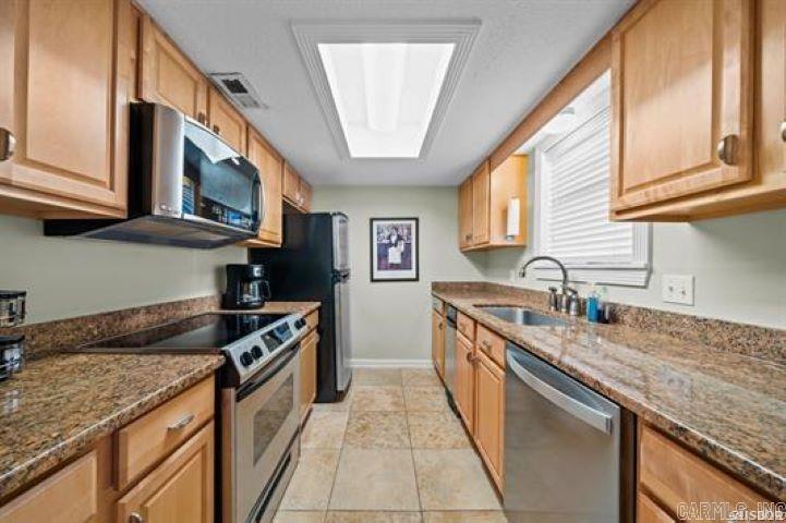 120 Catalina Circle 9d Property Photo 5