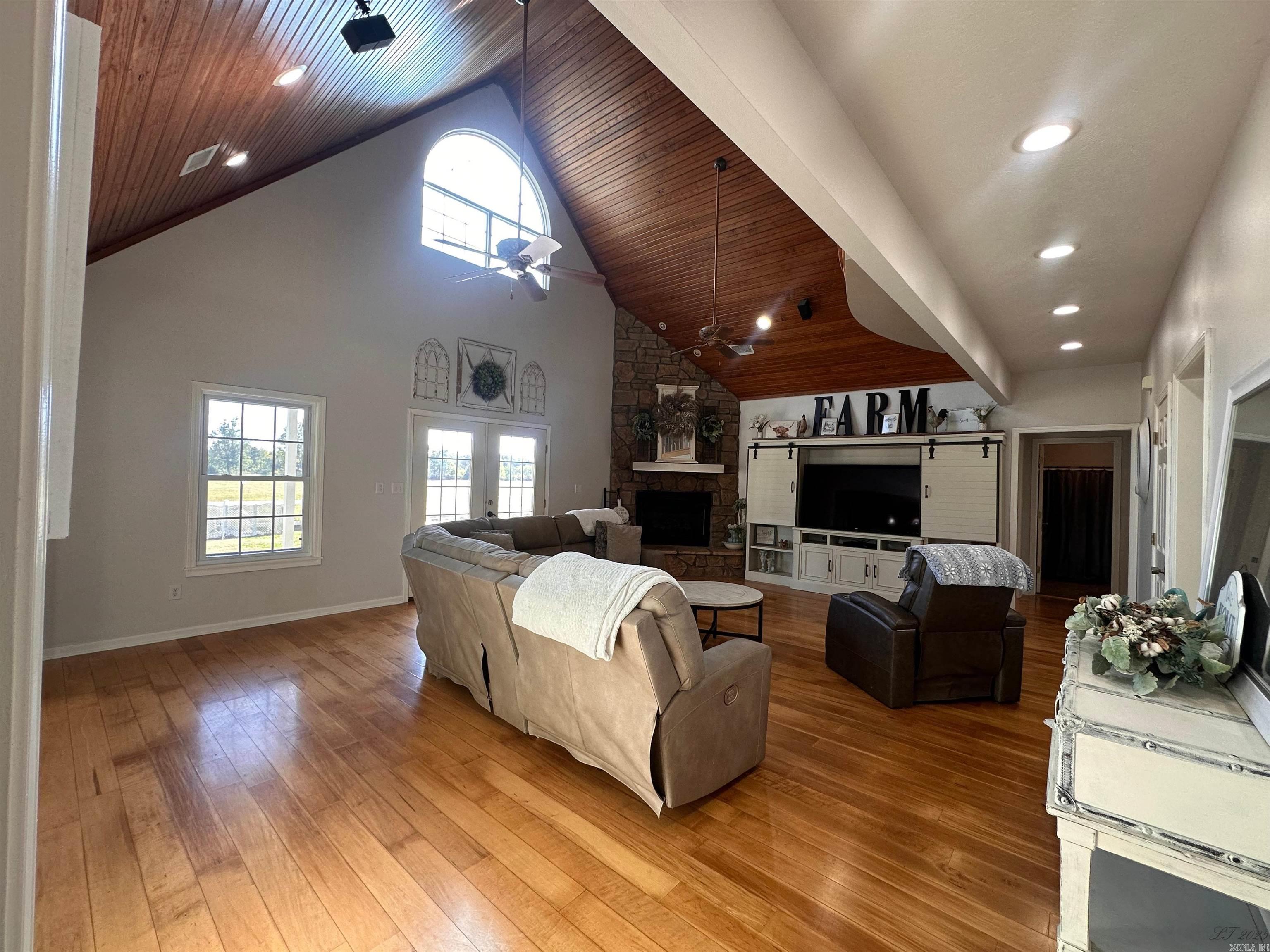 3451 Tippit Road Property Photo 4